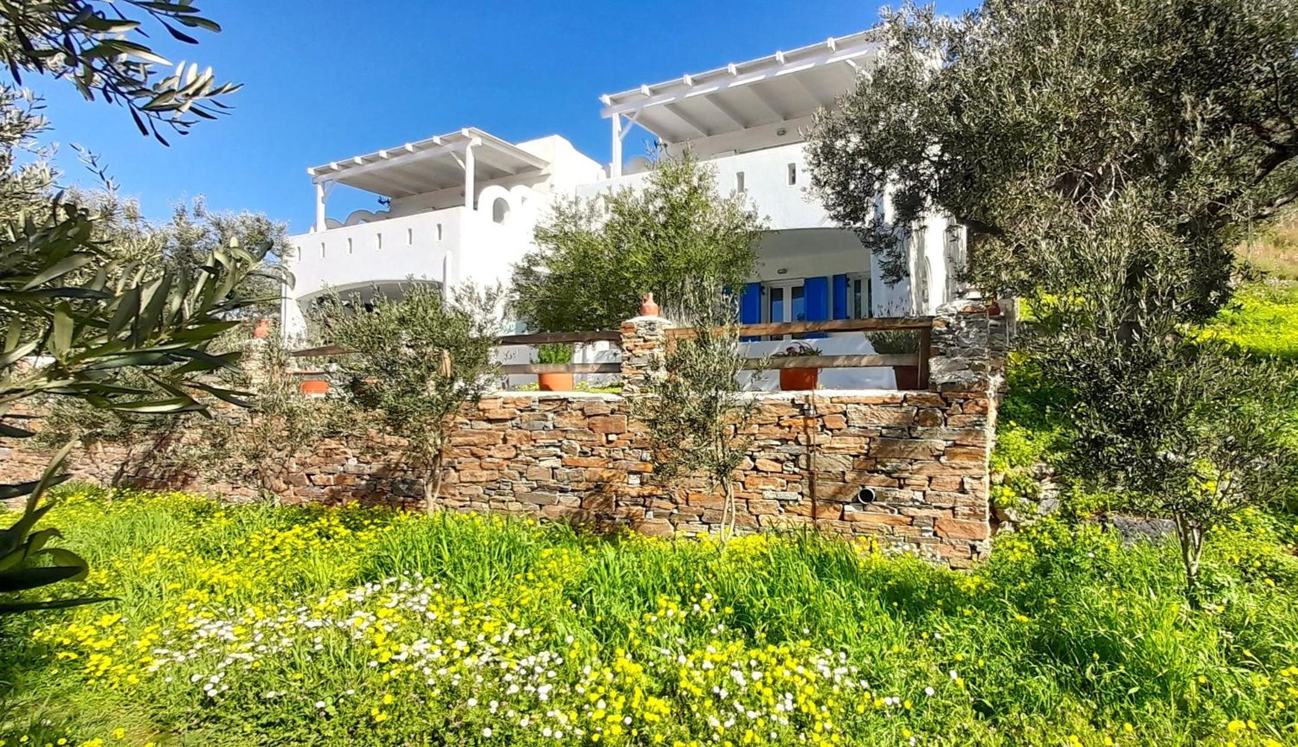 Villa with Sea View - Photo 4