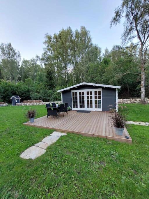 One-Bedroom House photo 2