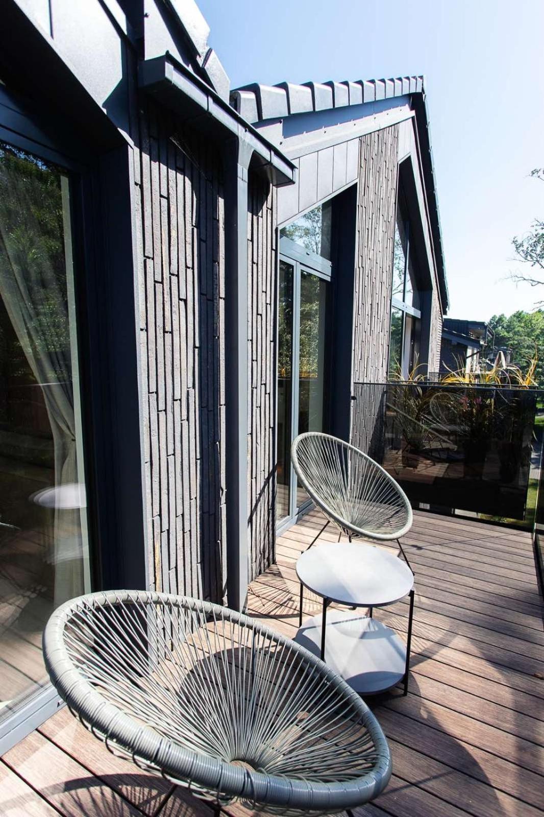 Apartment with View and Balcony photo 2