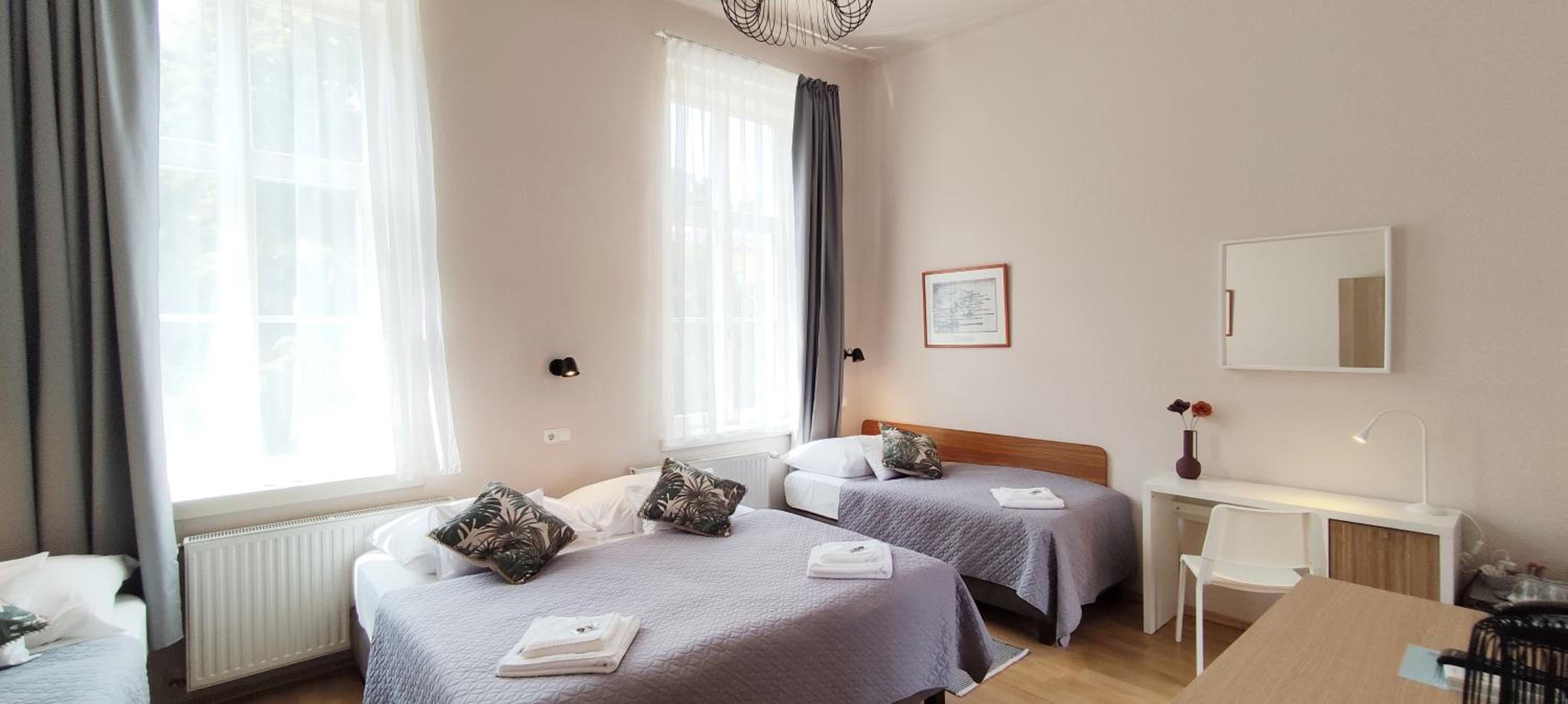 Quadruple Room - Photo 6