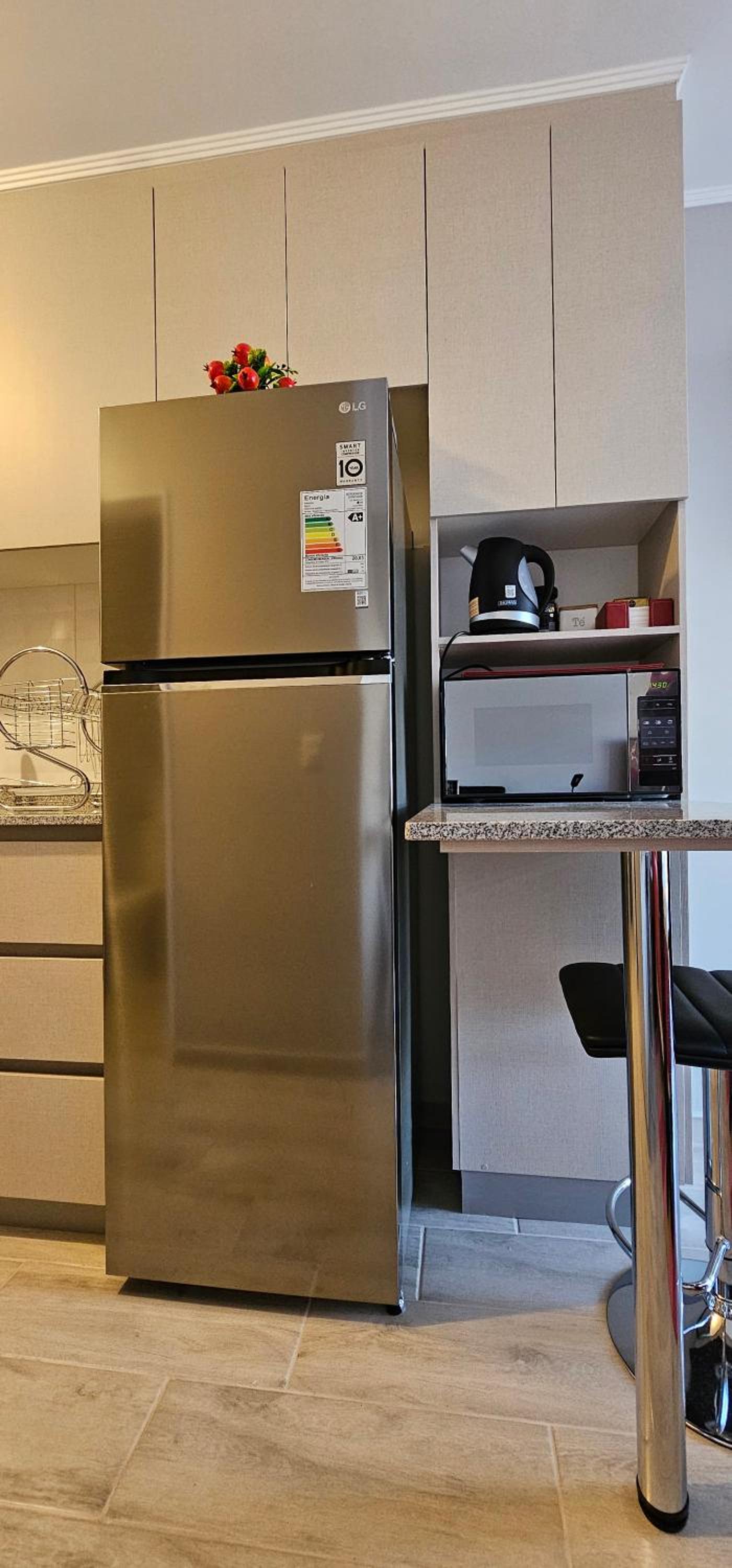 One-Bedroom Apartment photo 3