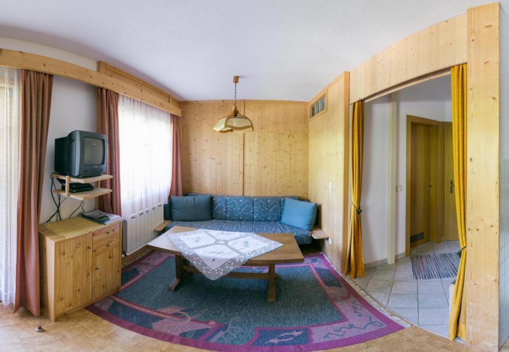 Apartment with Shower