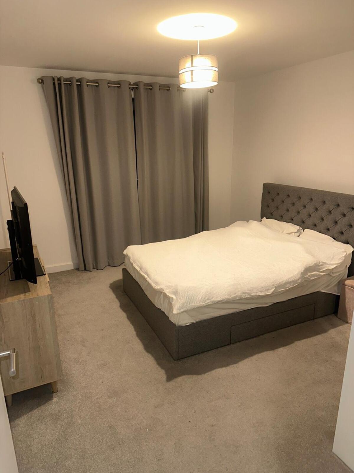 One-Bedroom Apartment photo 3