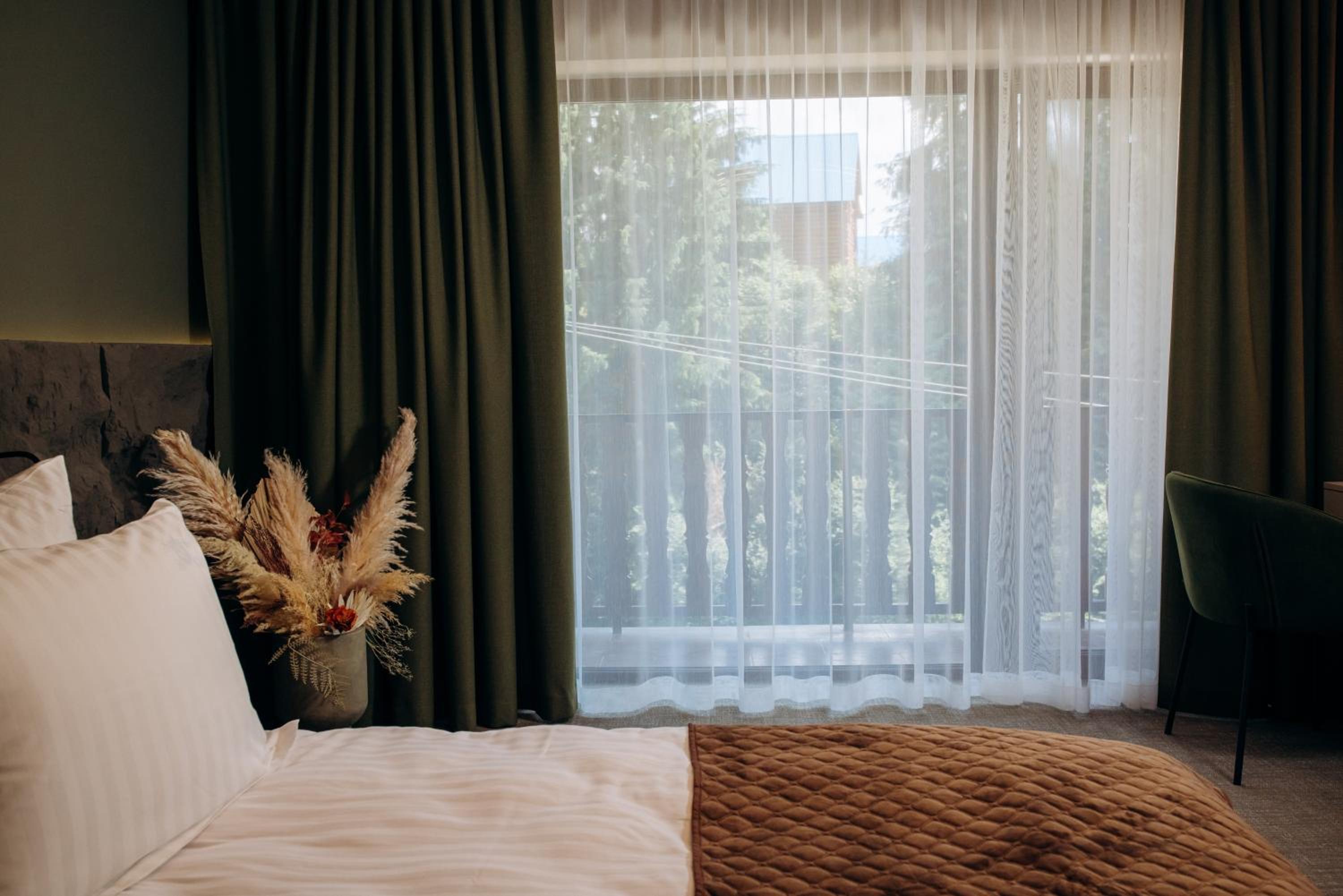 Deluxe King Room photo 3