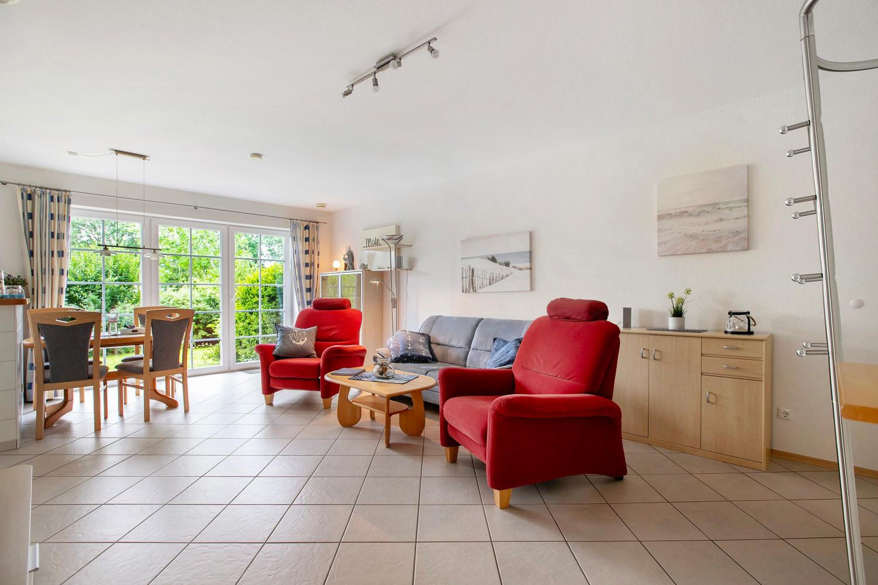 Two-Bedroom Deluxe Apartment with Garden View