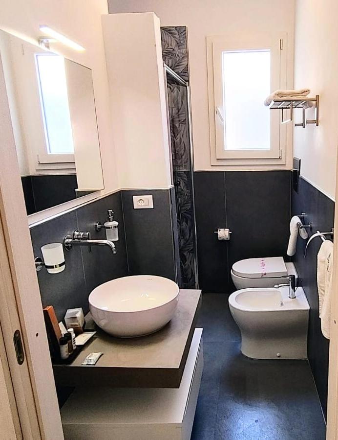 Large Double Room photo 2
