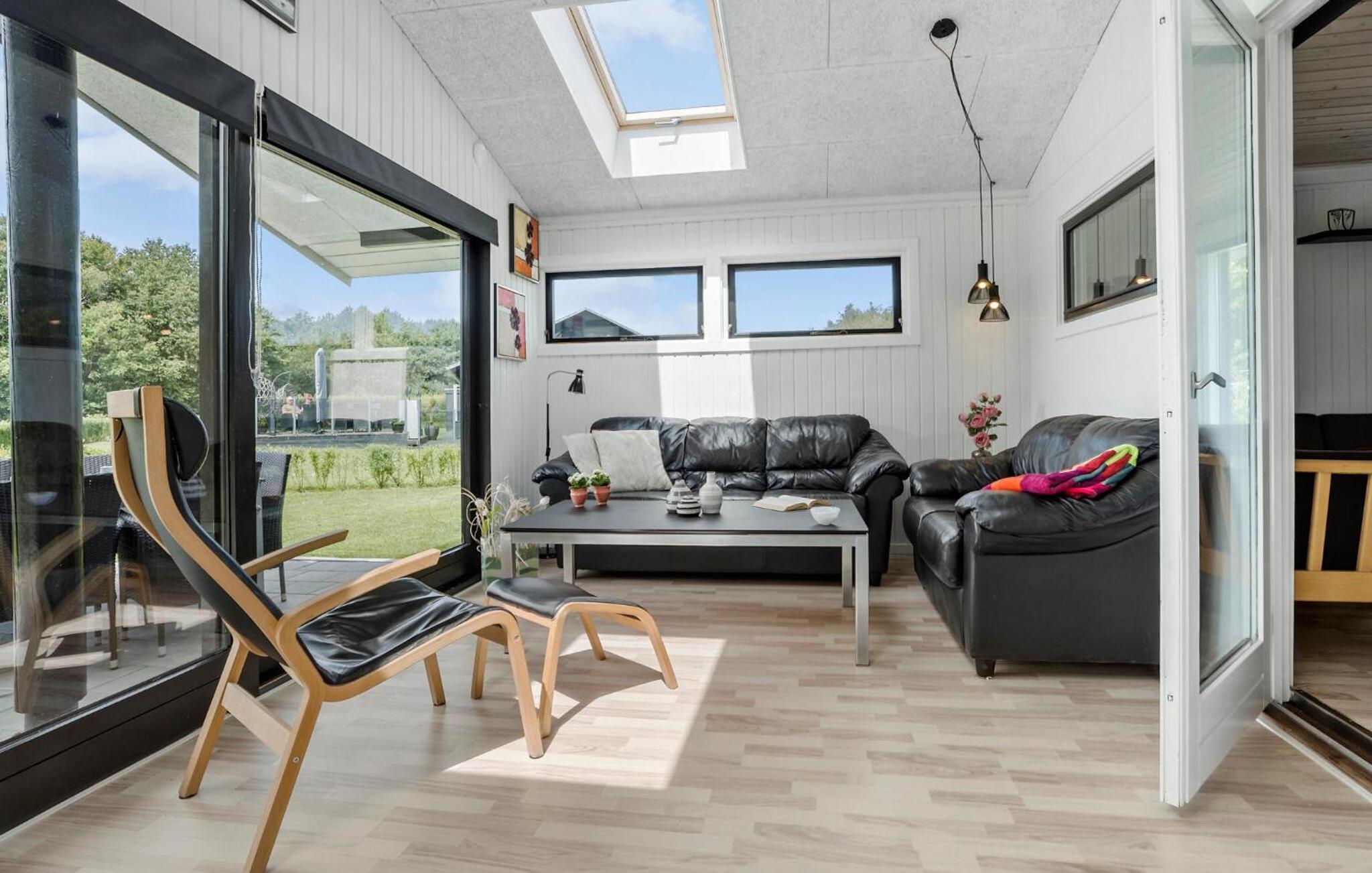 Three-Bedroom Vacation Home  photo 2