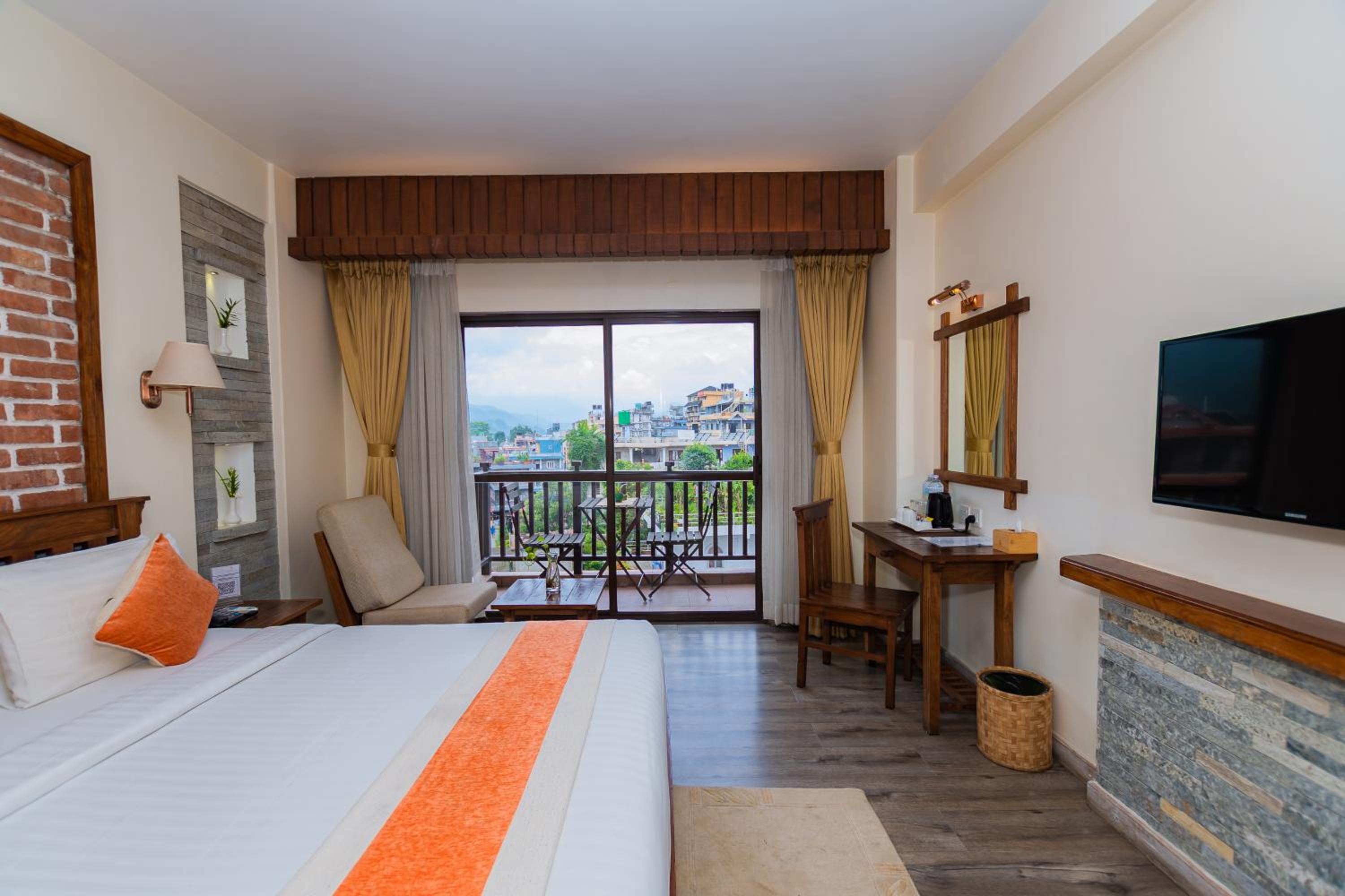 Superior King Room