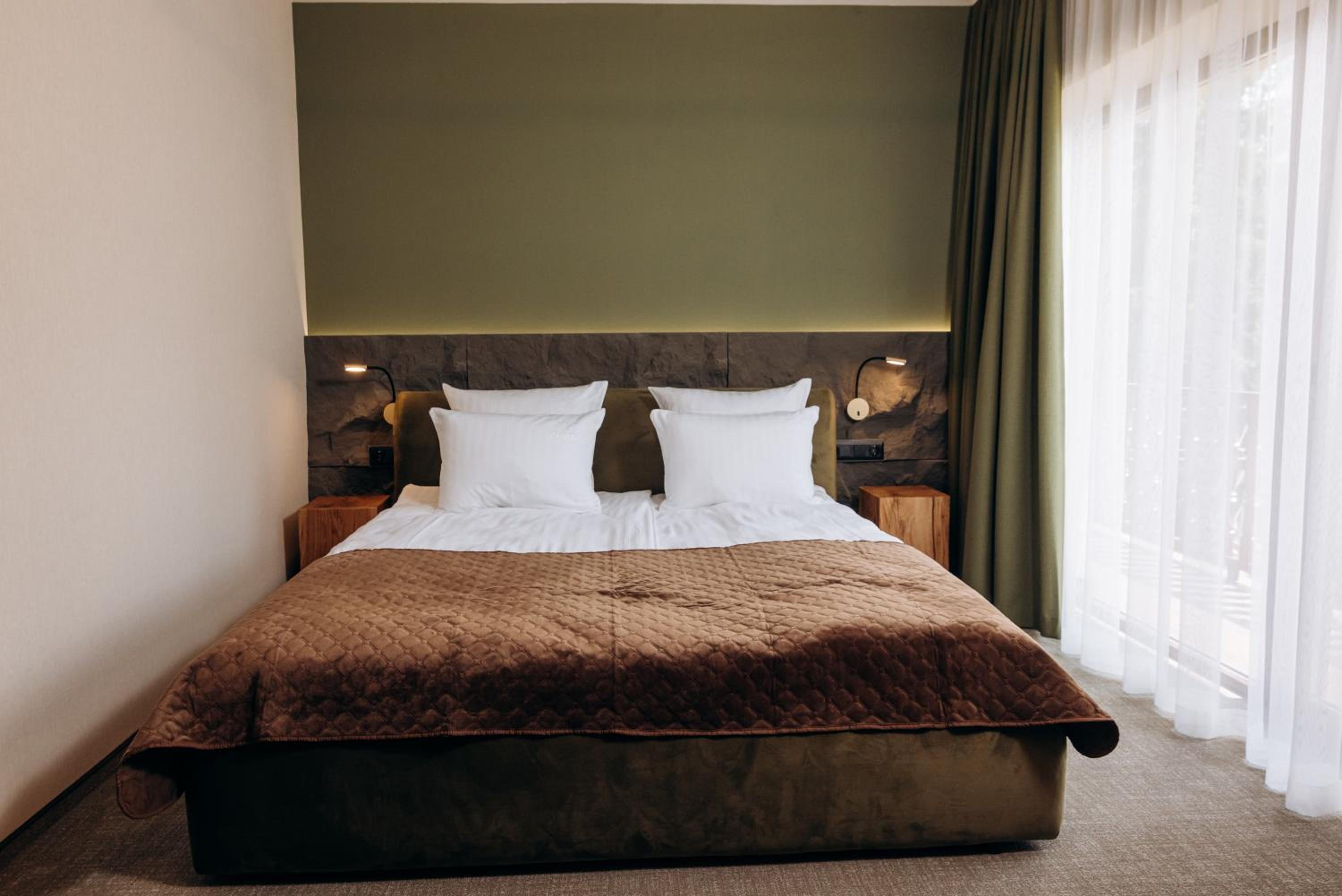 Deluxe Triple Room photo 2