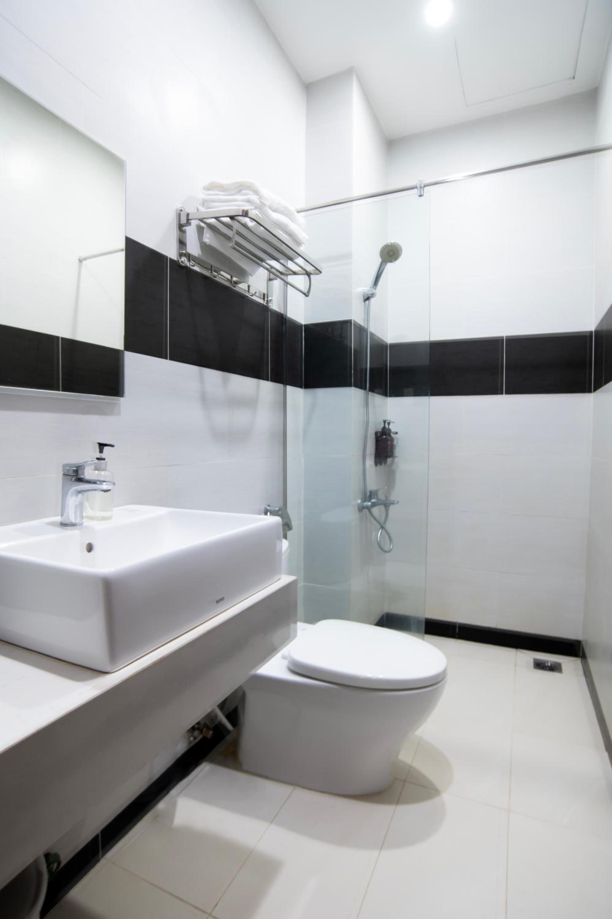 Standard Double Room - Photo 19