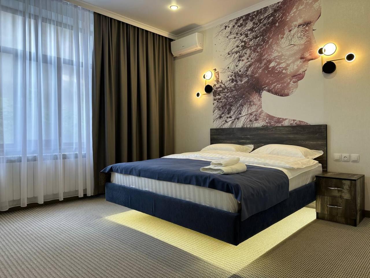 Deluxe Double Room with Shower photo 2