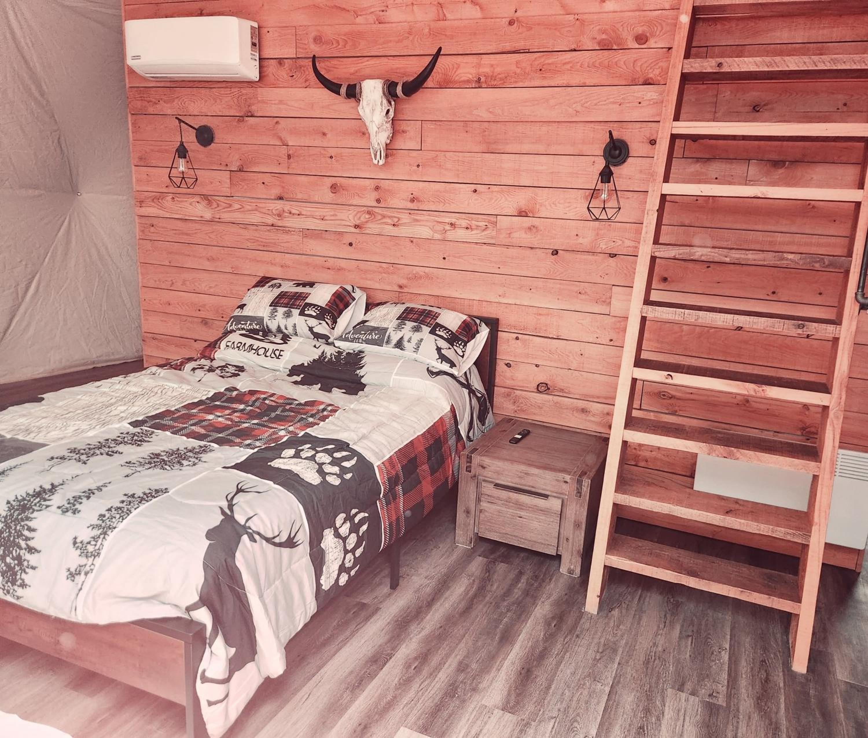 Two-Bedroom Chalet photo 1