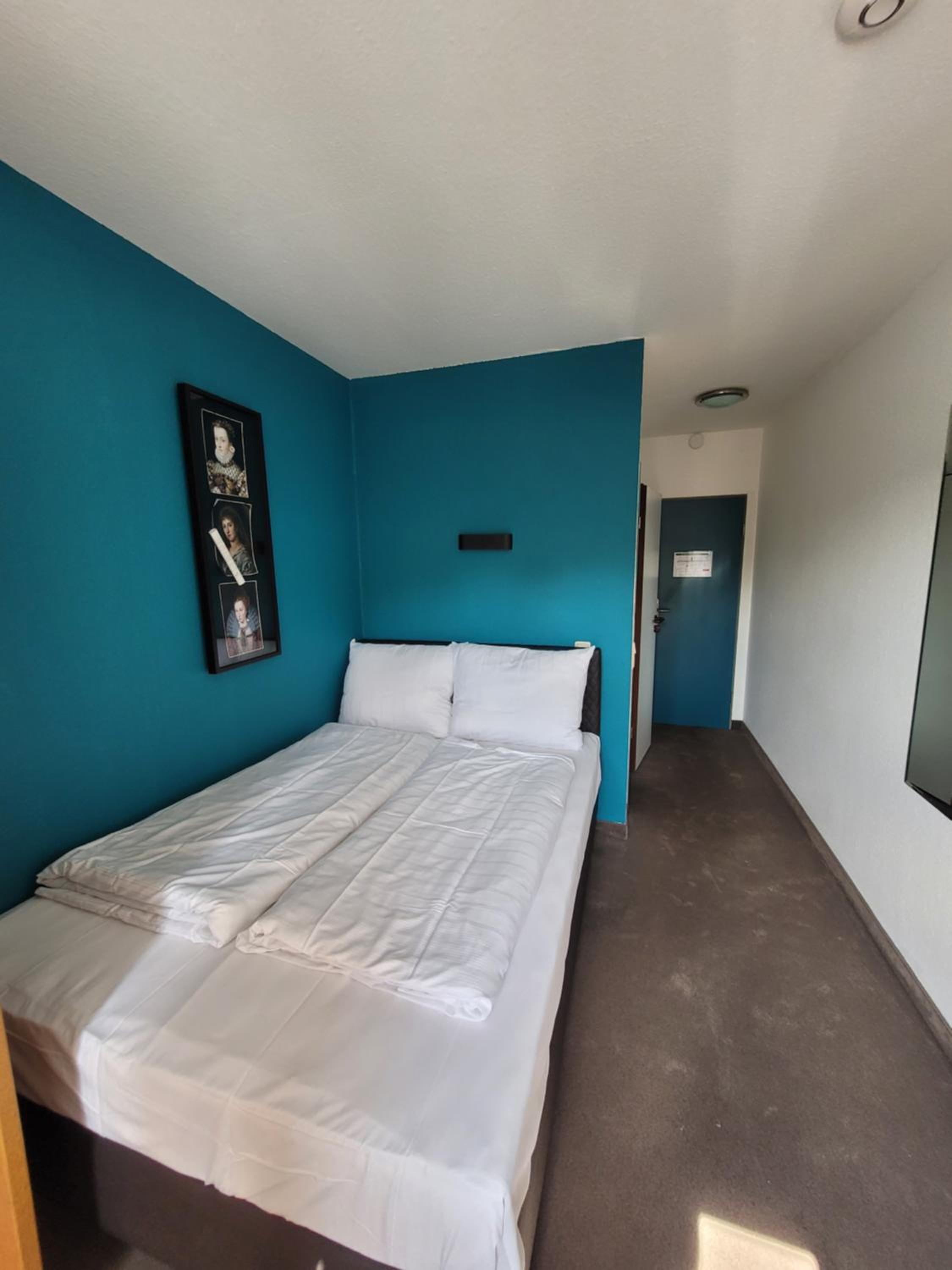 Queen Room - Photo 1