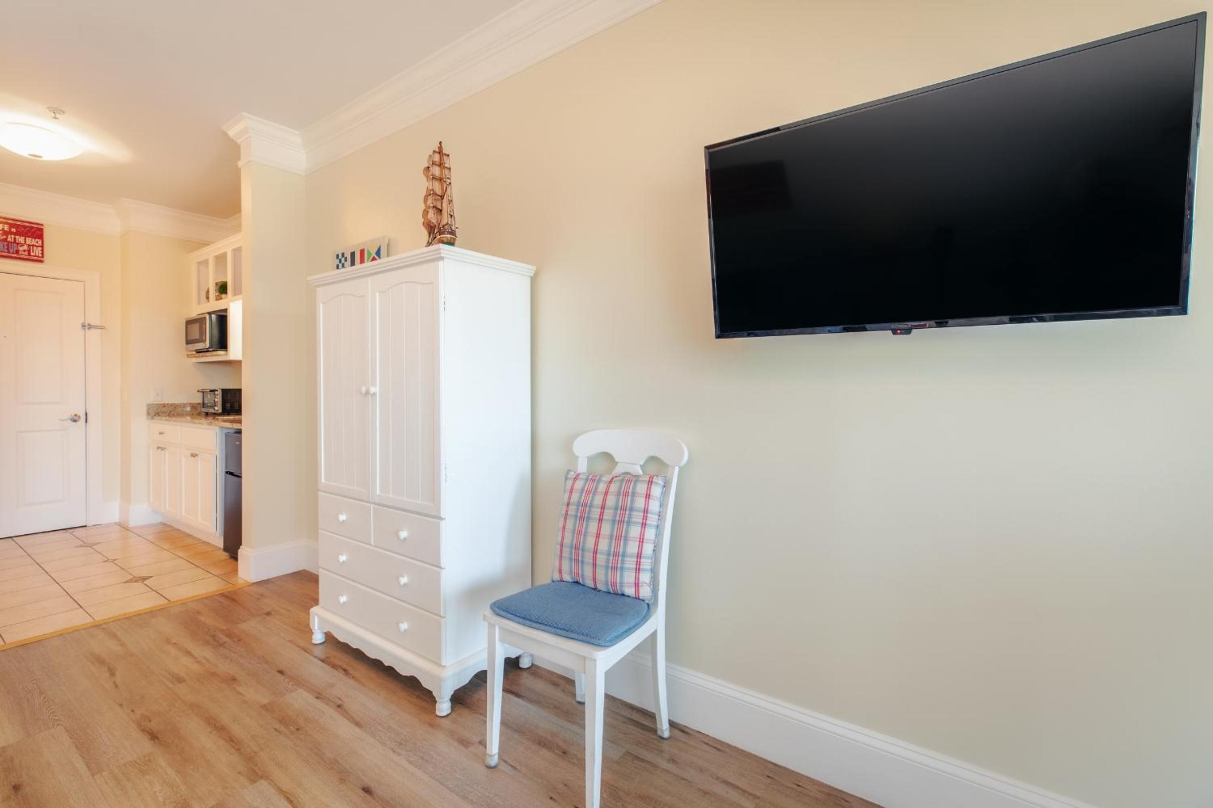 King Room with Ocean View photo 2
