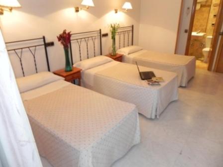 Triple Room - Photo 1