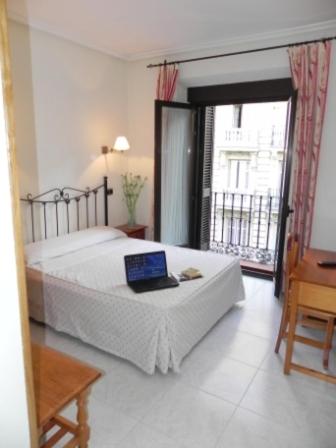 Double or Twin Room - Photo 1