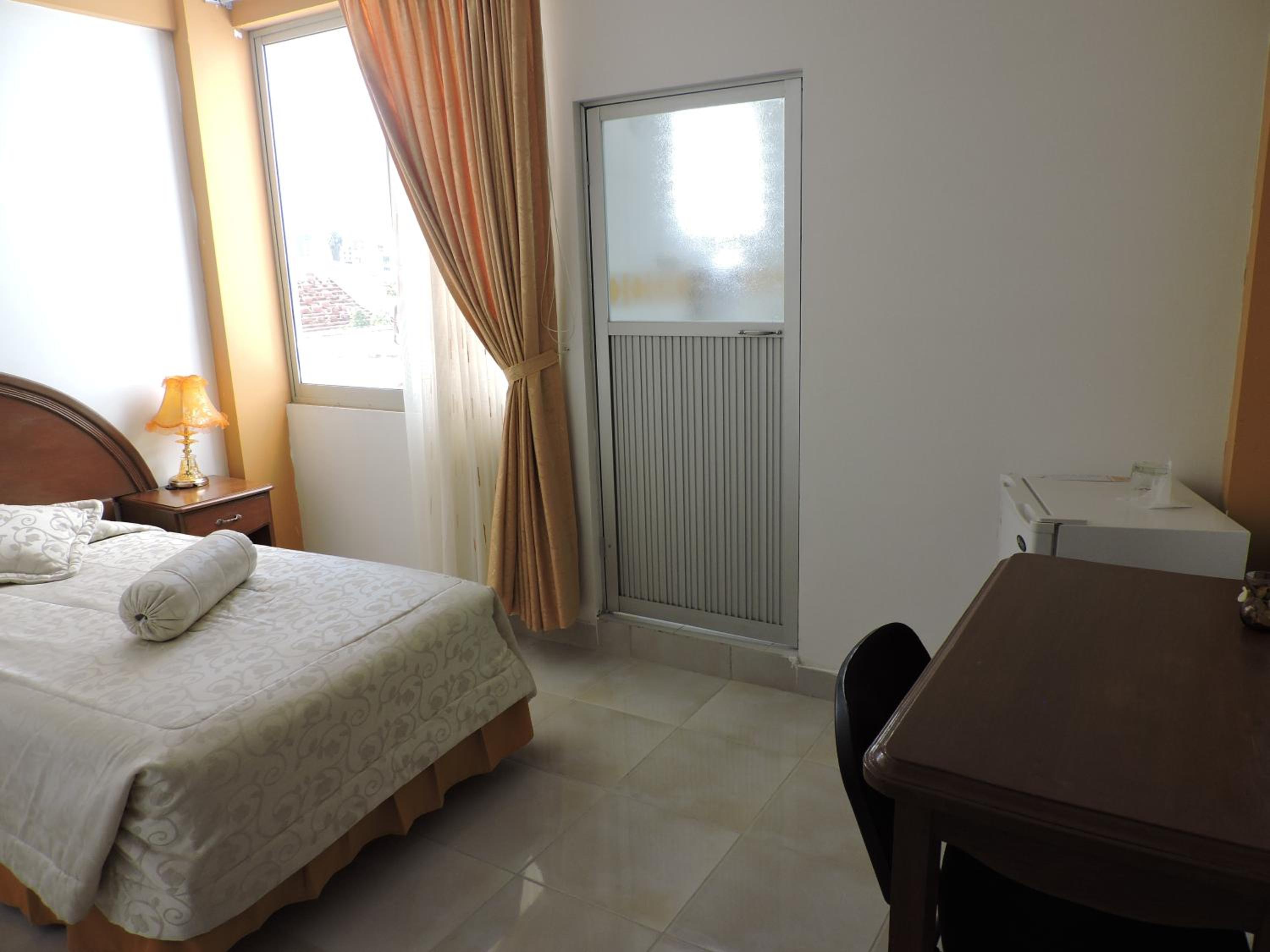 Single Room With Private Bathroom