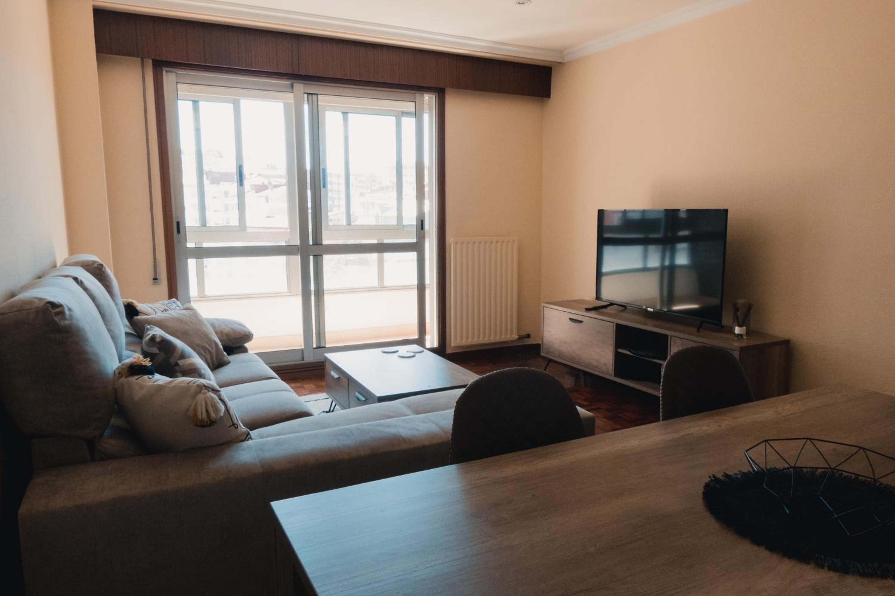 Apartamento de tres habitaciones con vista al mar