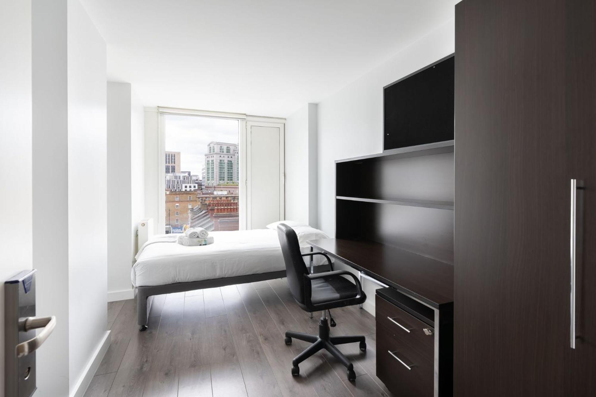 Apartment photo 1