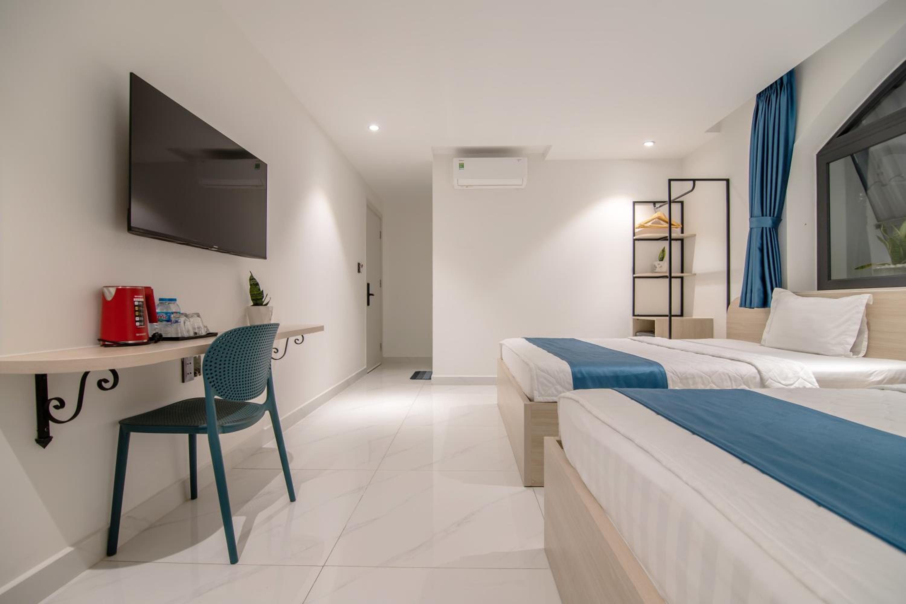 Deluxe Twin Room - Photo 18