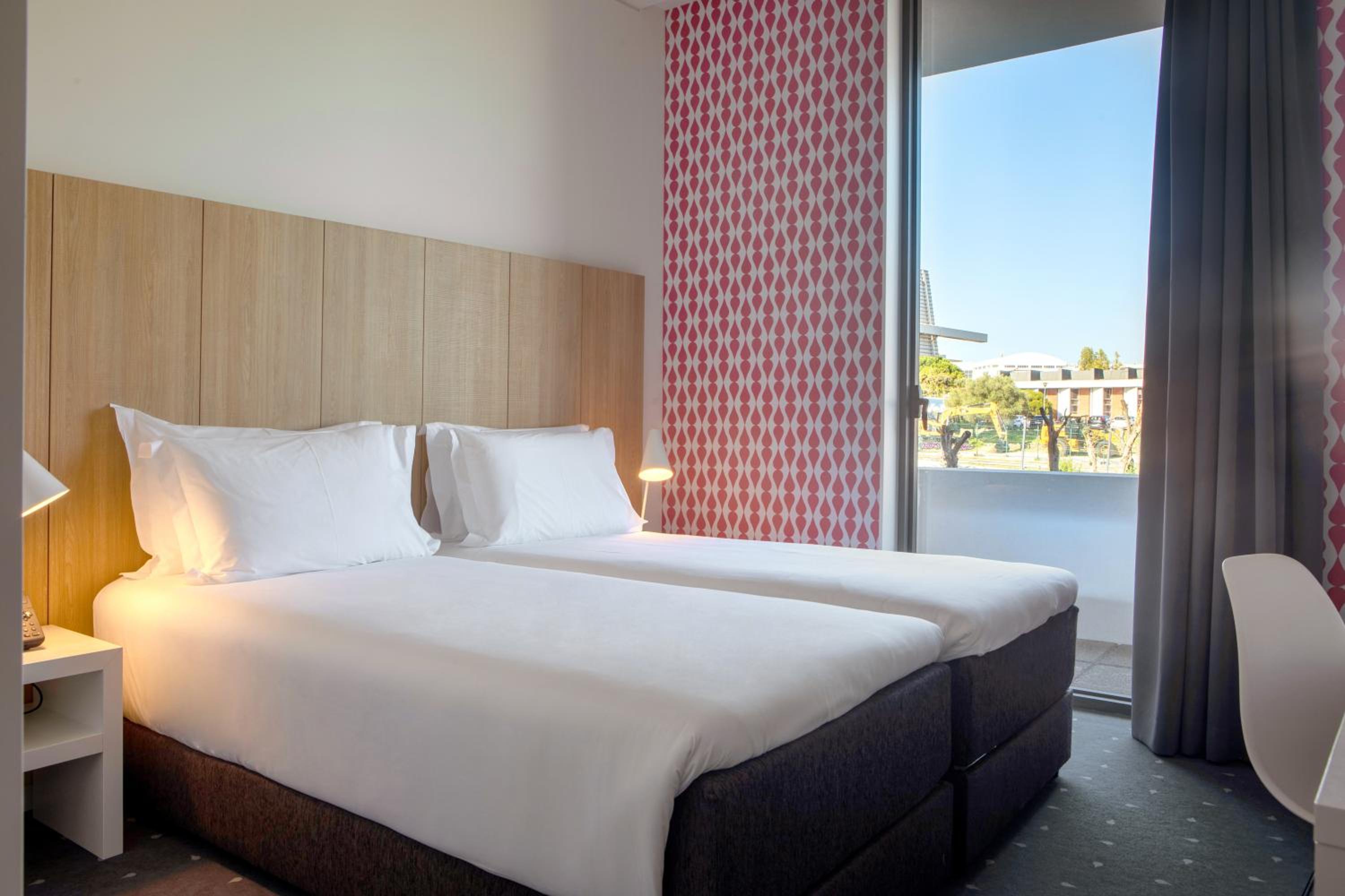 Twin Room - Photo 5