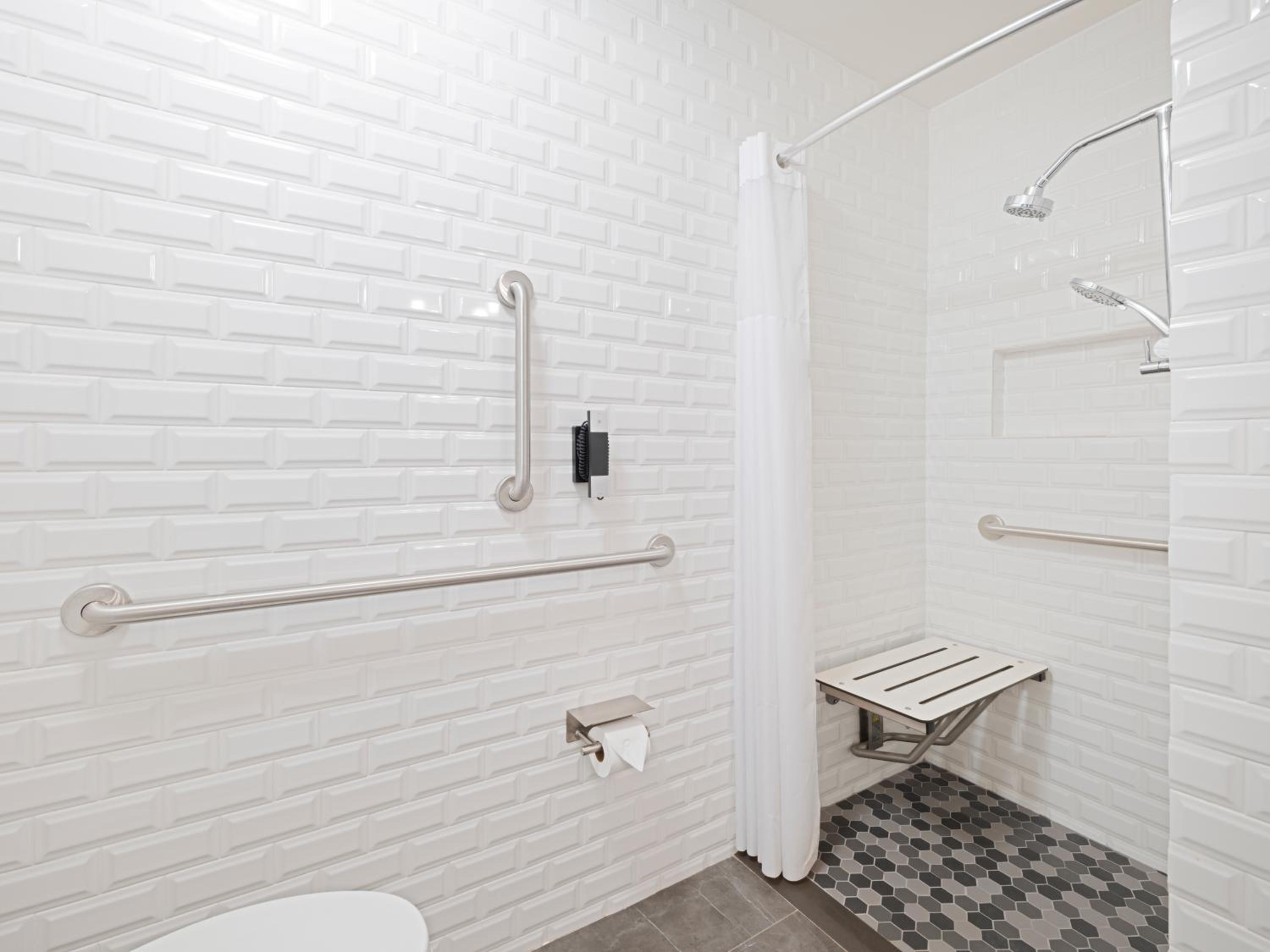 Double Room with Roll In Shower - Mobility Accessible/ Non- Smoking