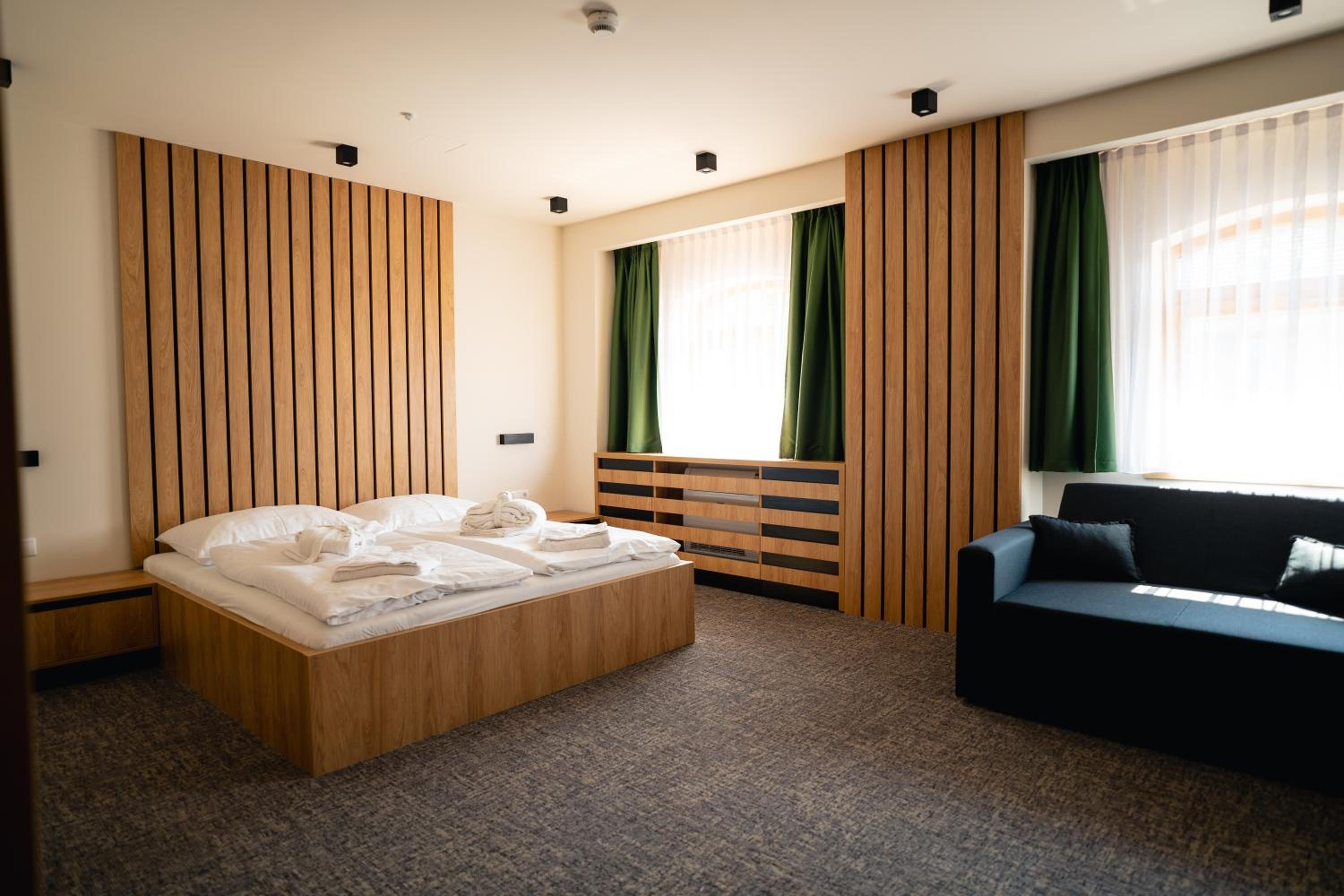 Superior Queen Room - Photo 1