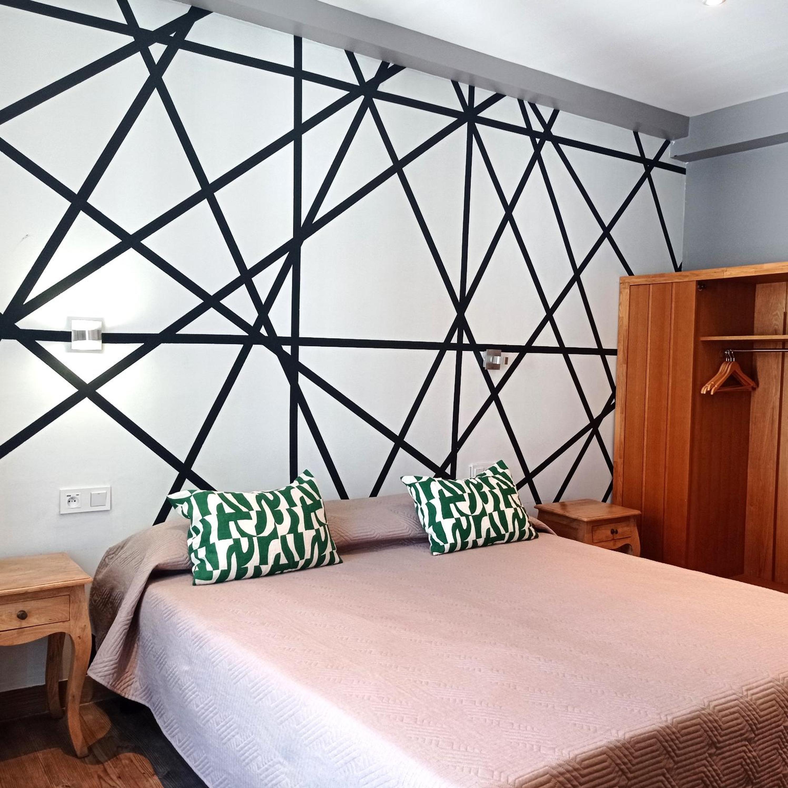 Superior Double or Twin Room - Photo 16