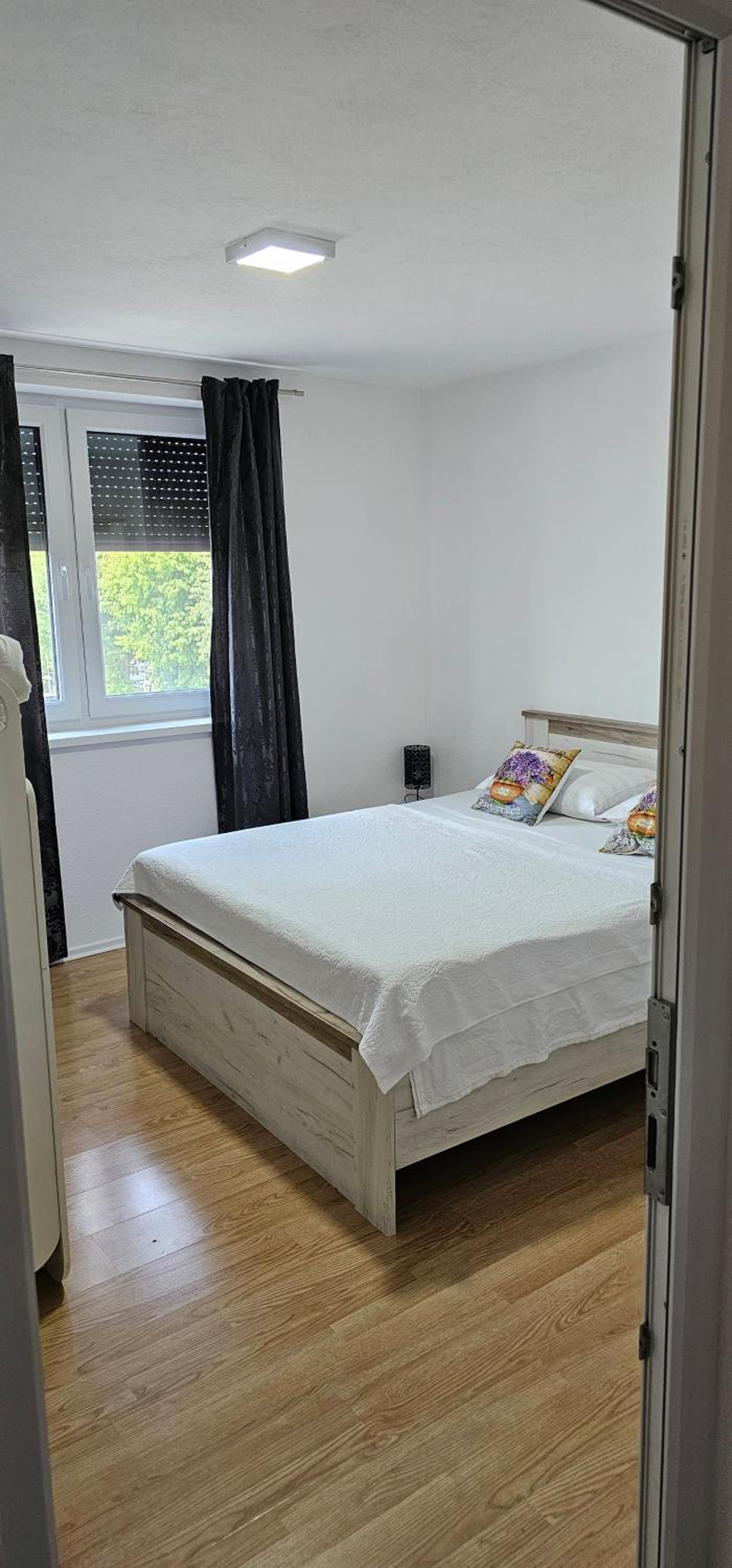 One-Bedroom Apartment with Balcony