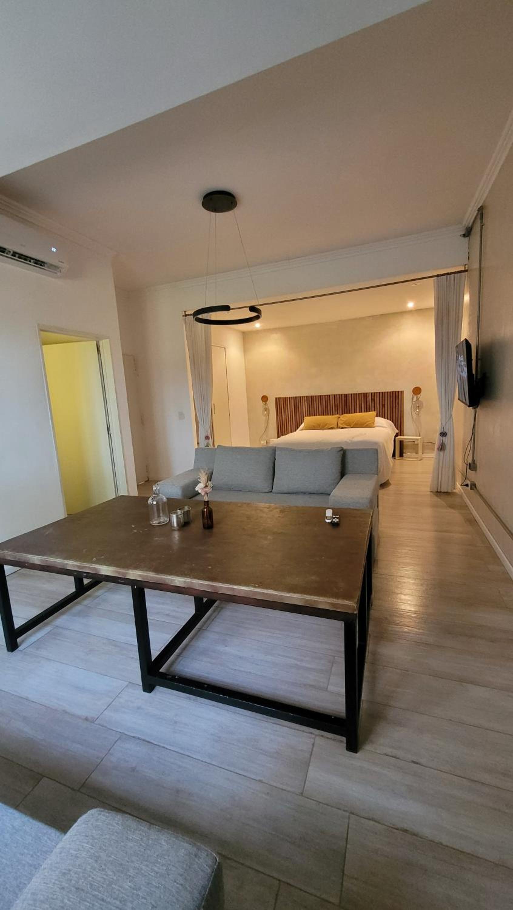 One-Bedroom Apartment photo 3
