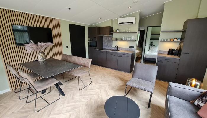 Four-Bedroom House photo 2