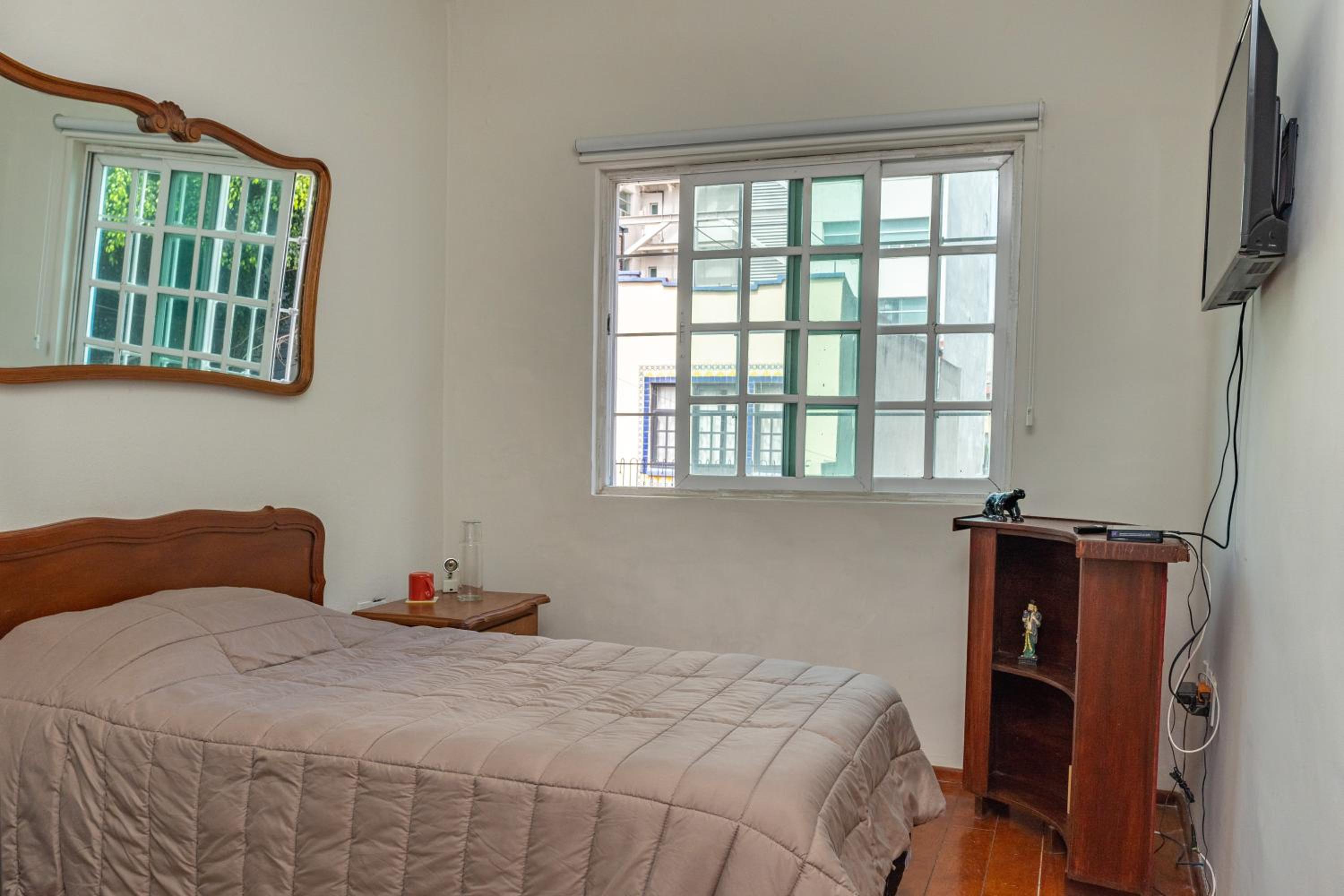 Single Room photo 2
