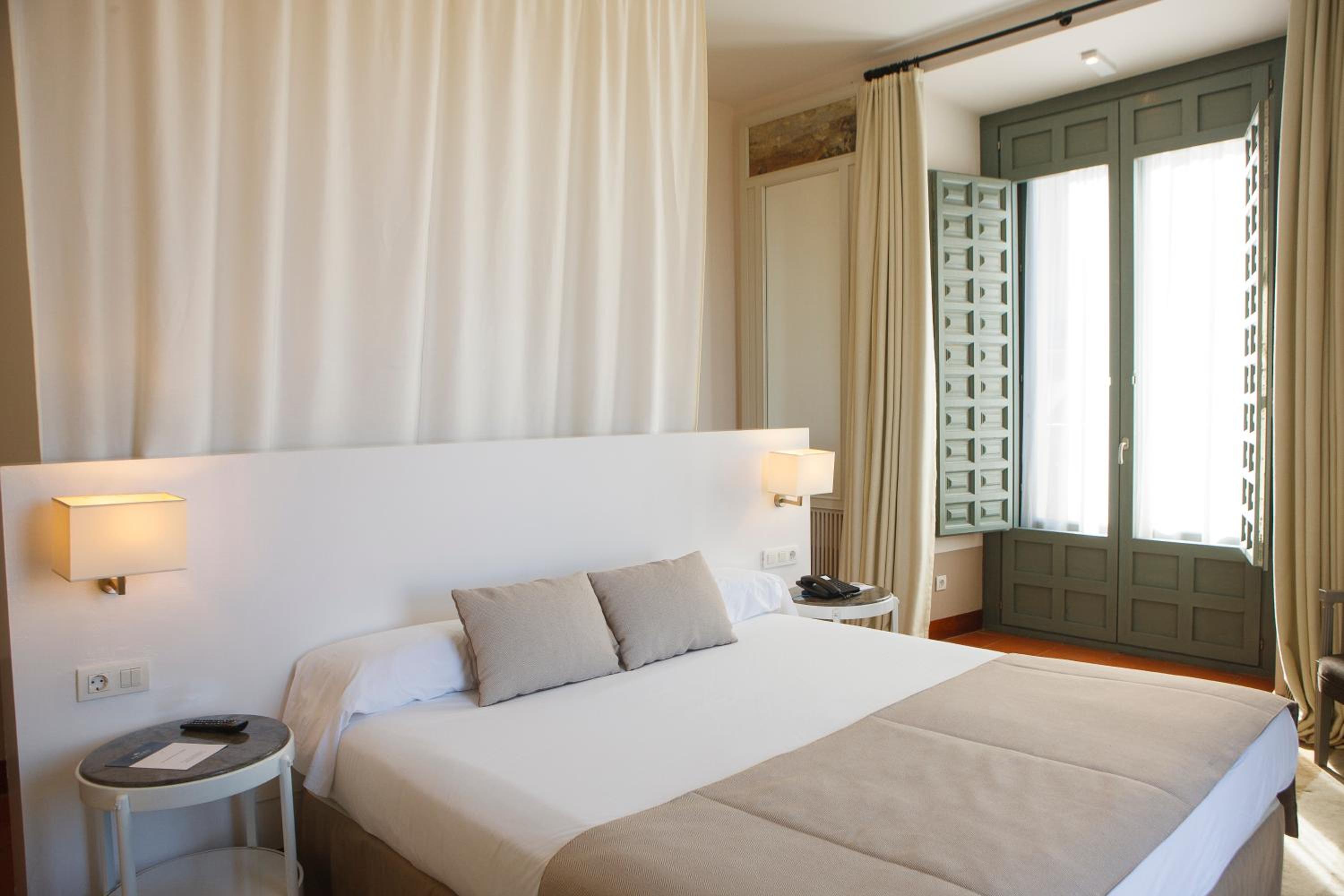 Suite - Photo 5