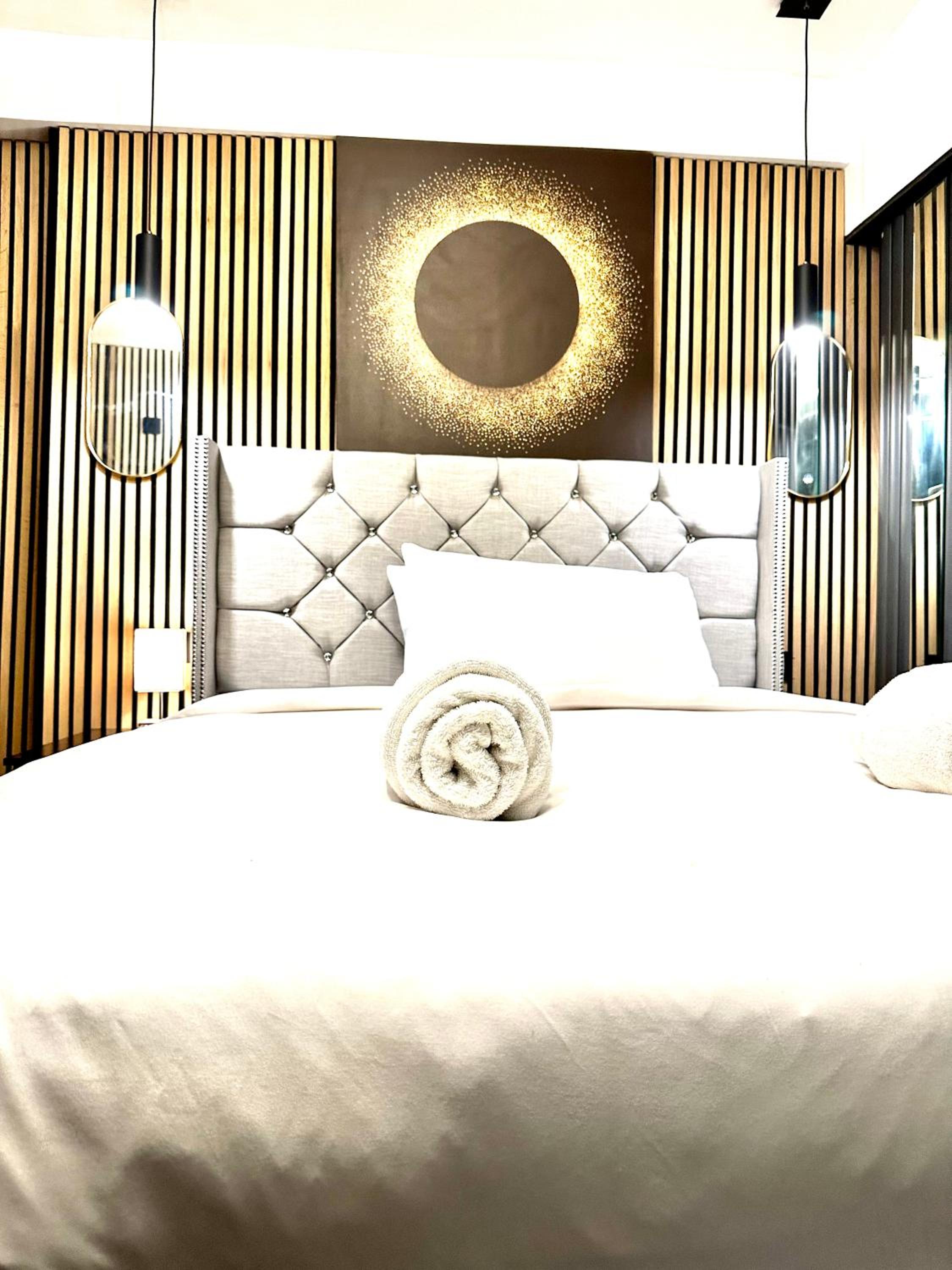 King Suite with Spa Bath photo 1