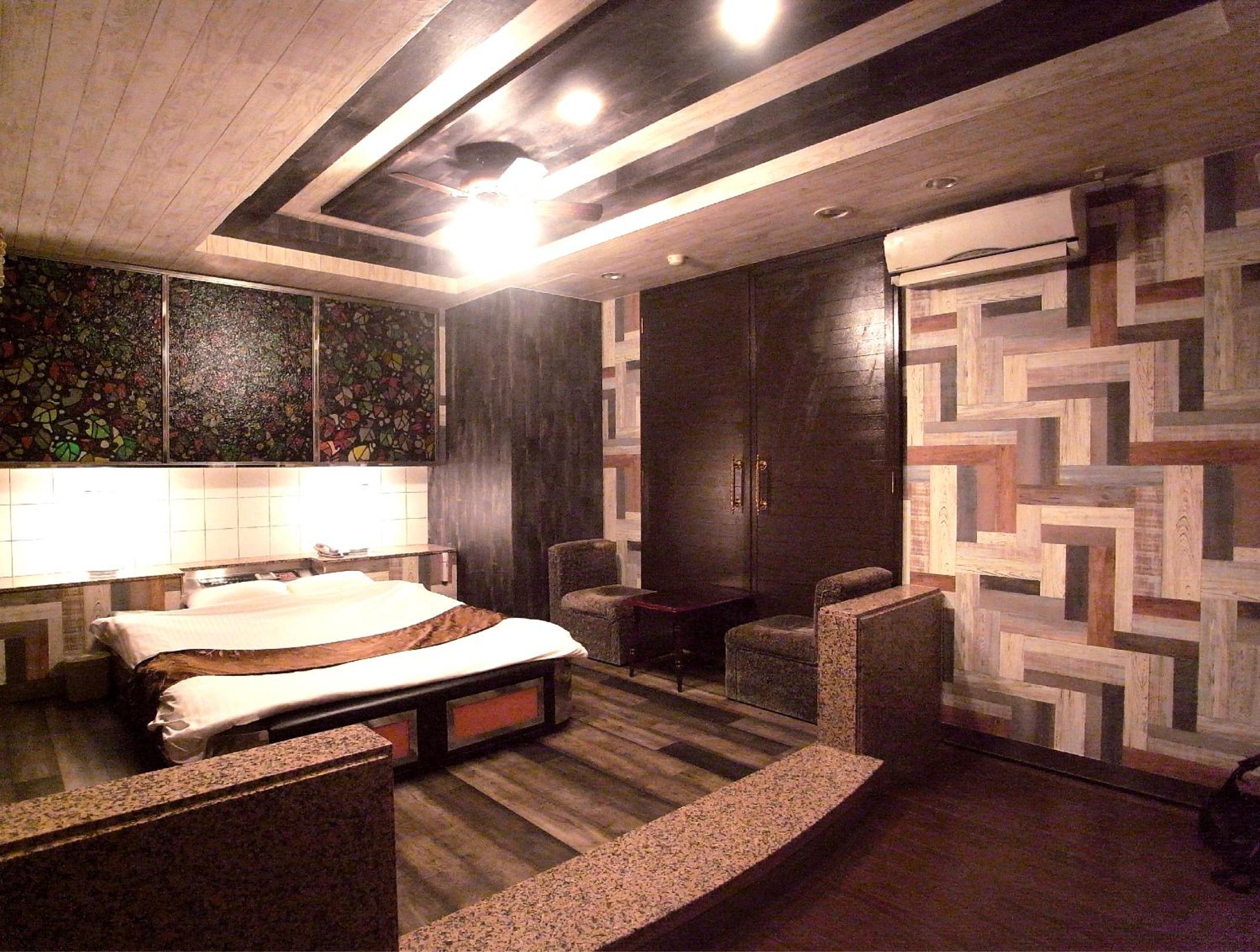 Double Room - 21:00 Check-in - Photo 4