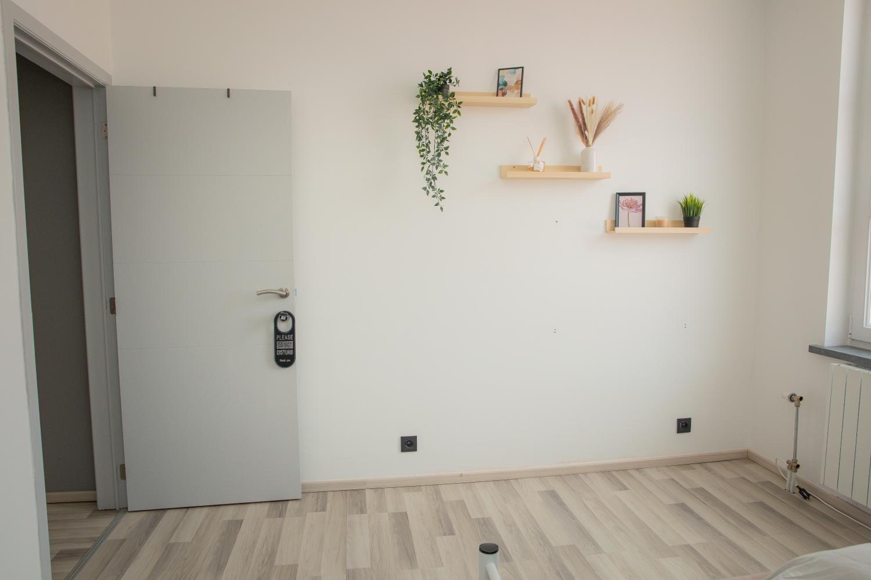 Standard Double Room with Shared Bathroom photo 1