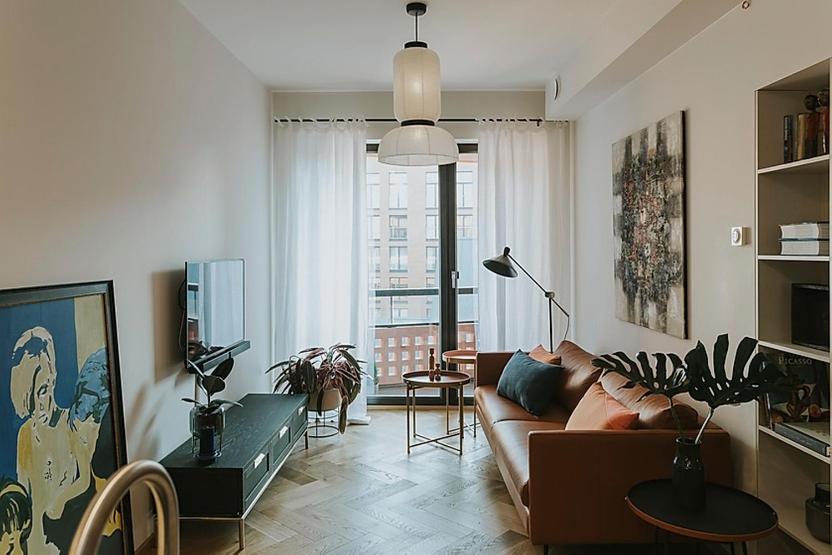 One-Bedroom Apartment photo 1