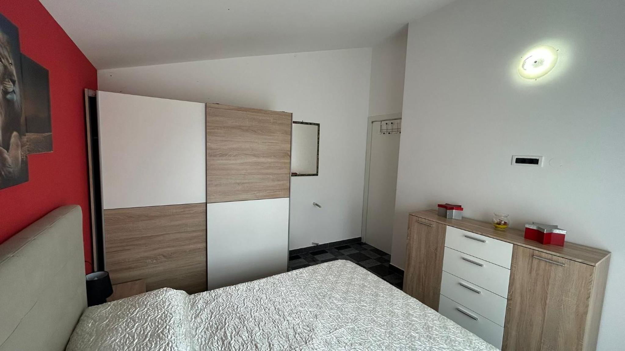 One-Bedroom Apartment with Balcony