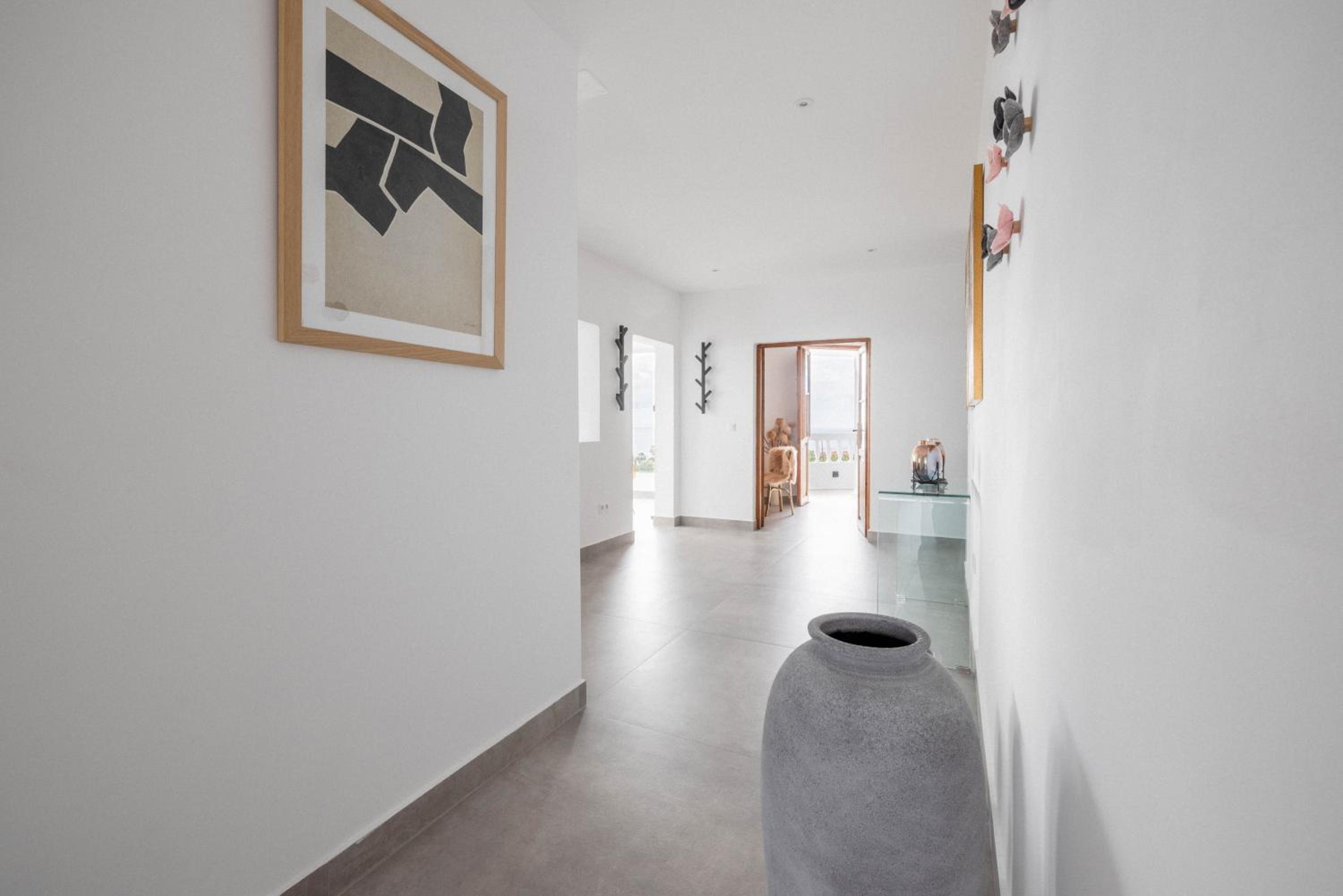 Three-Bedroom Villa photo 3