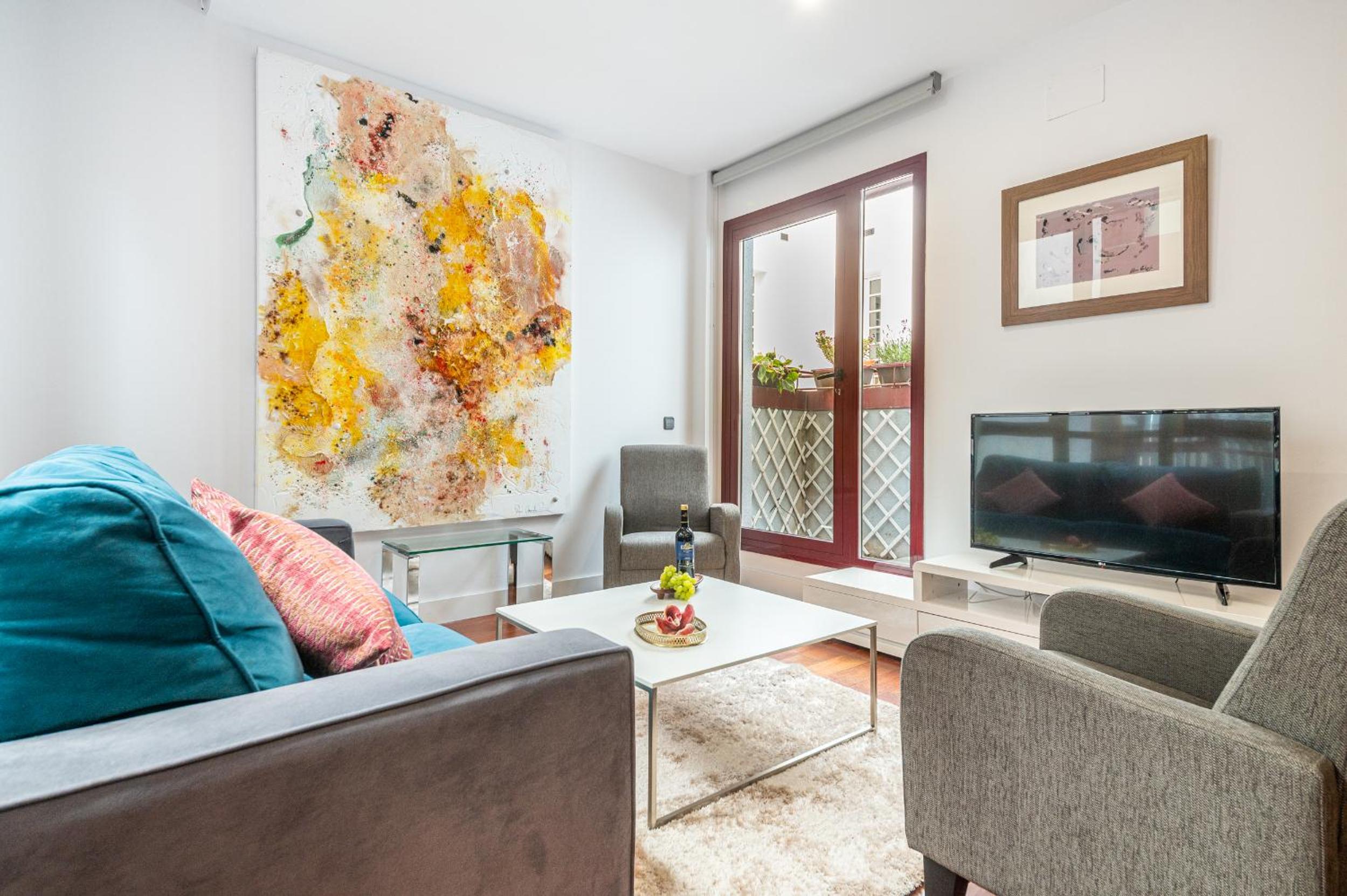 One-Bedroom Deluxe Apartment with Balcony photo 2