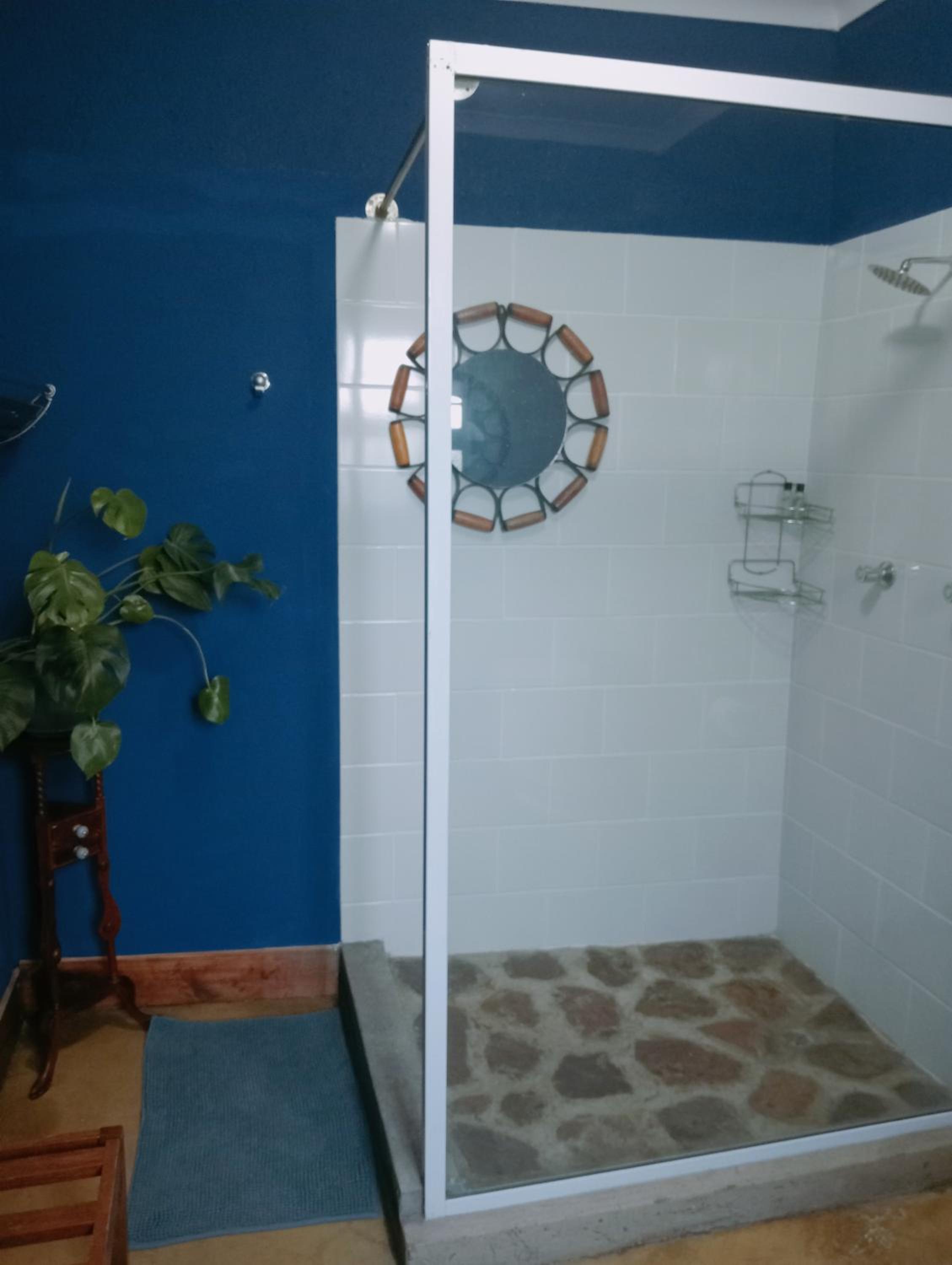 One-Bedroom Apartment - Photo 18