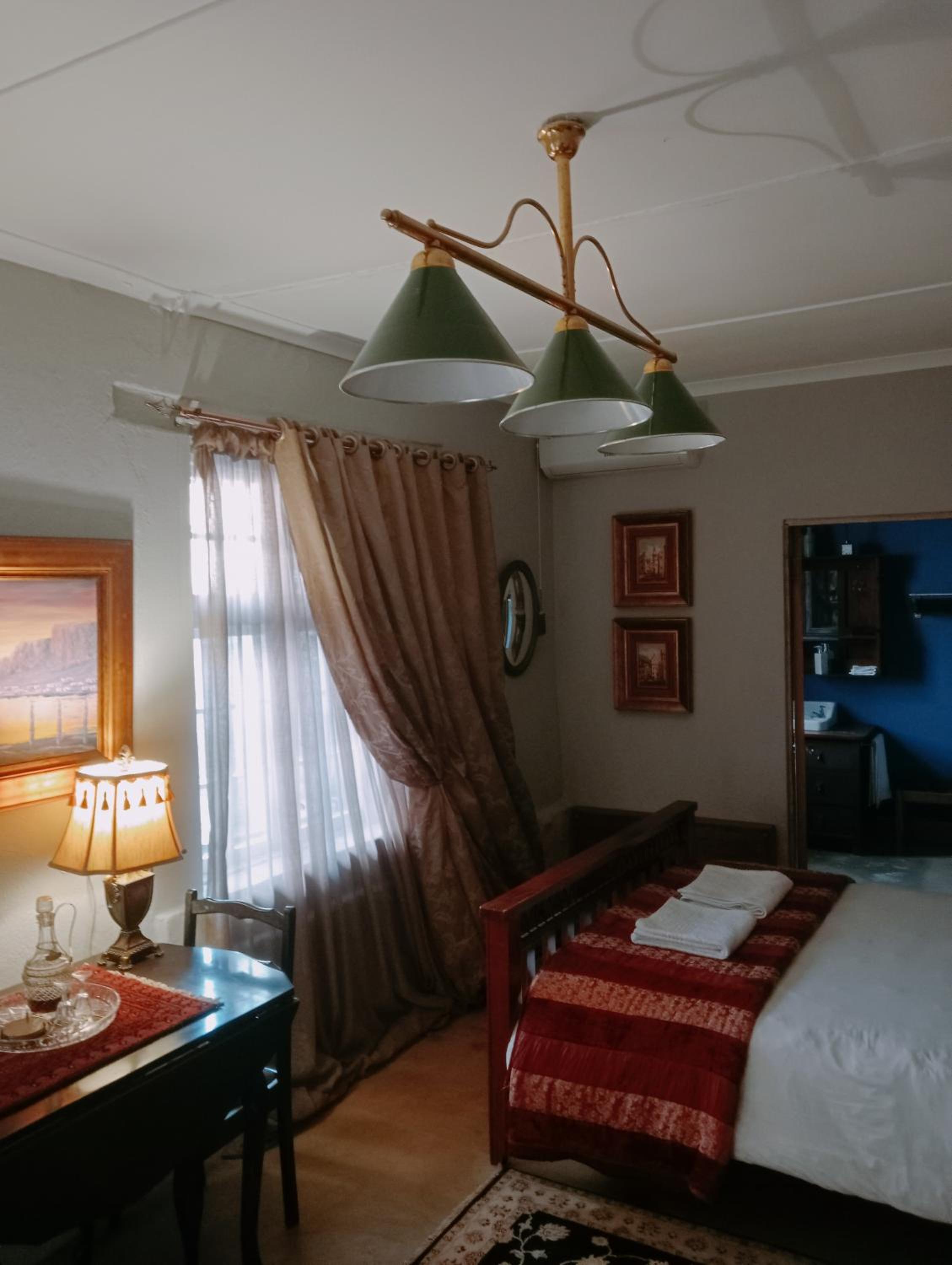 One-Bedroom Apartment - Photo 12