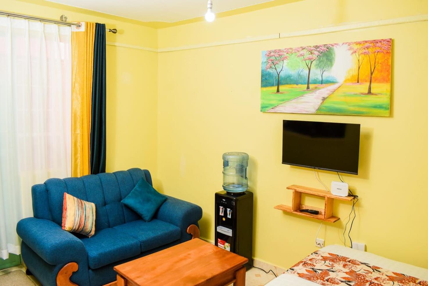 One-Bedroom Apartment with Balcony photo 2