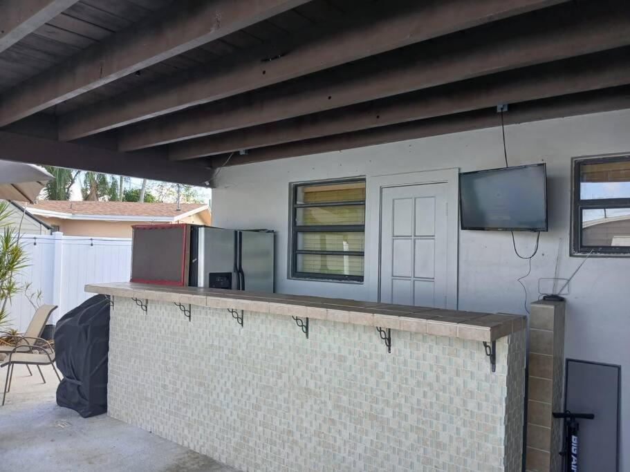 Three-Bedroom House photo 3