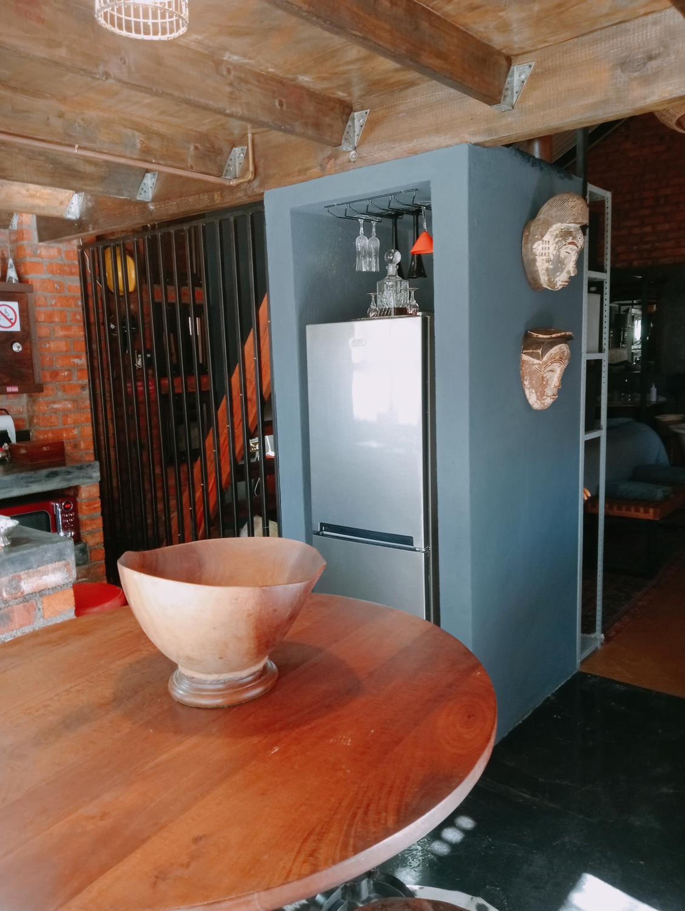 Studio with Balcony - Photo 4