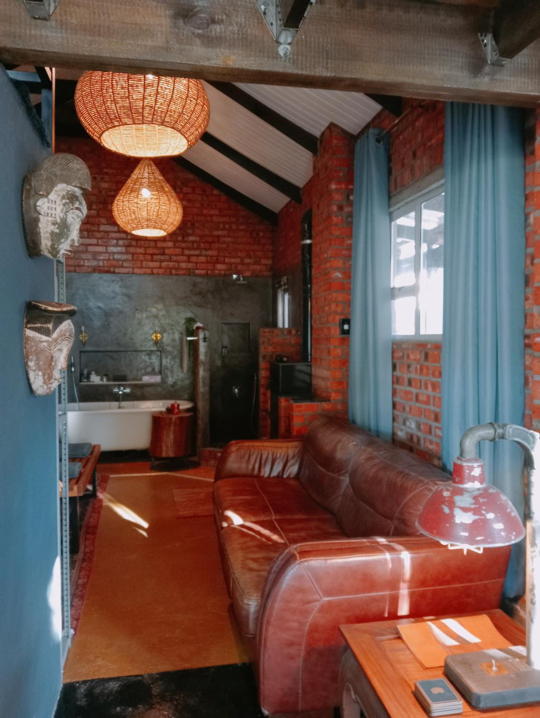 Studio with Balcony - Photo 12