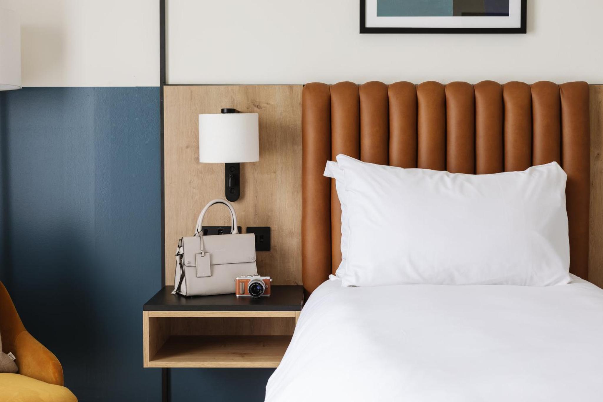 Premium Twin Room - Photo 1