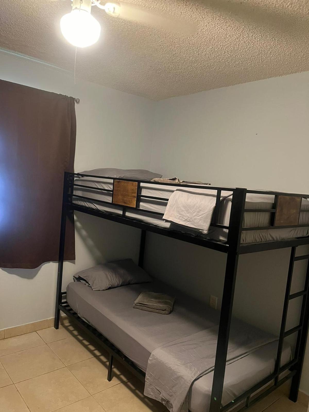 Bed in 4-Bed Mixed Dormitory Room photo 2