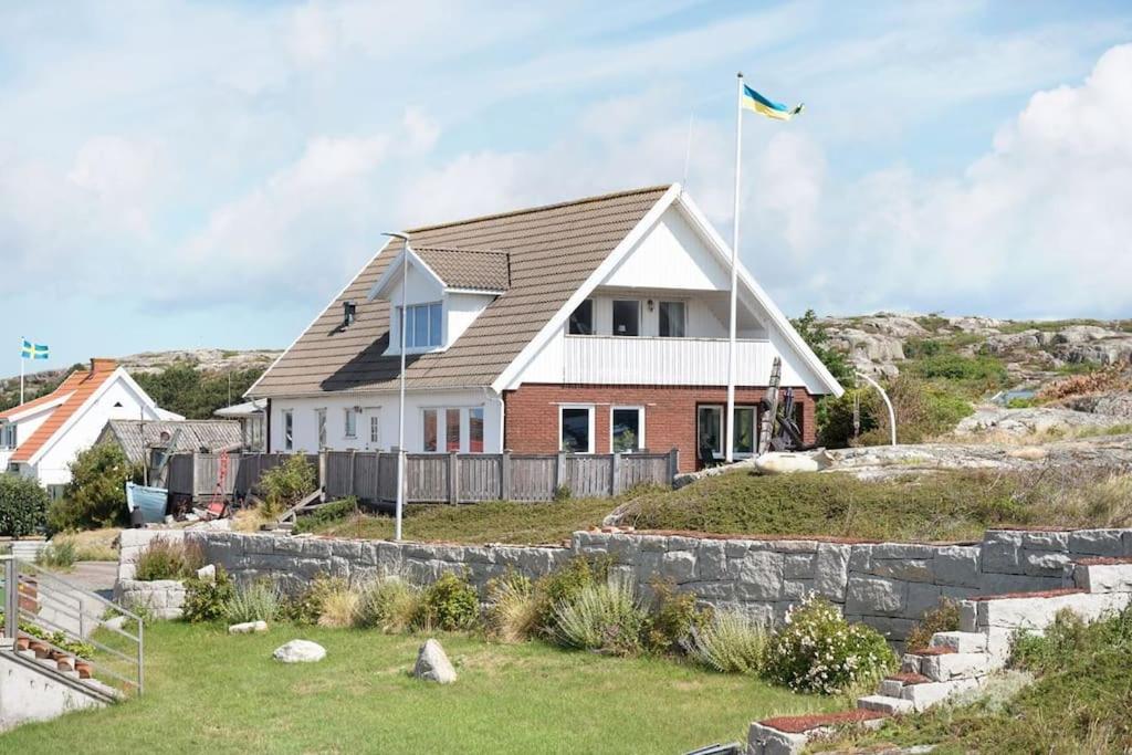 Villa photo 2