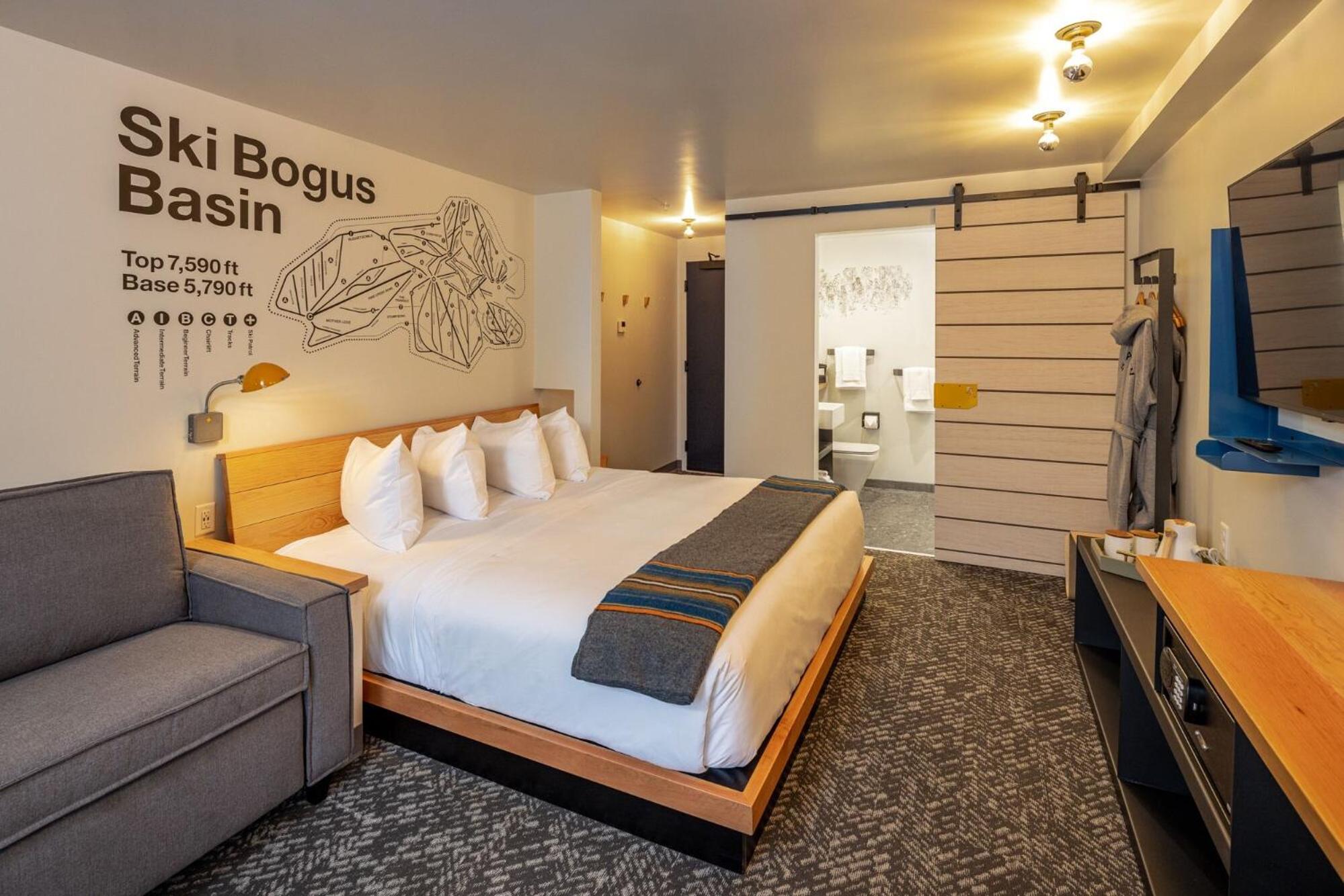 Superior King Room photo 1